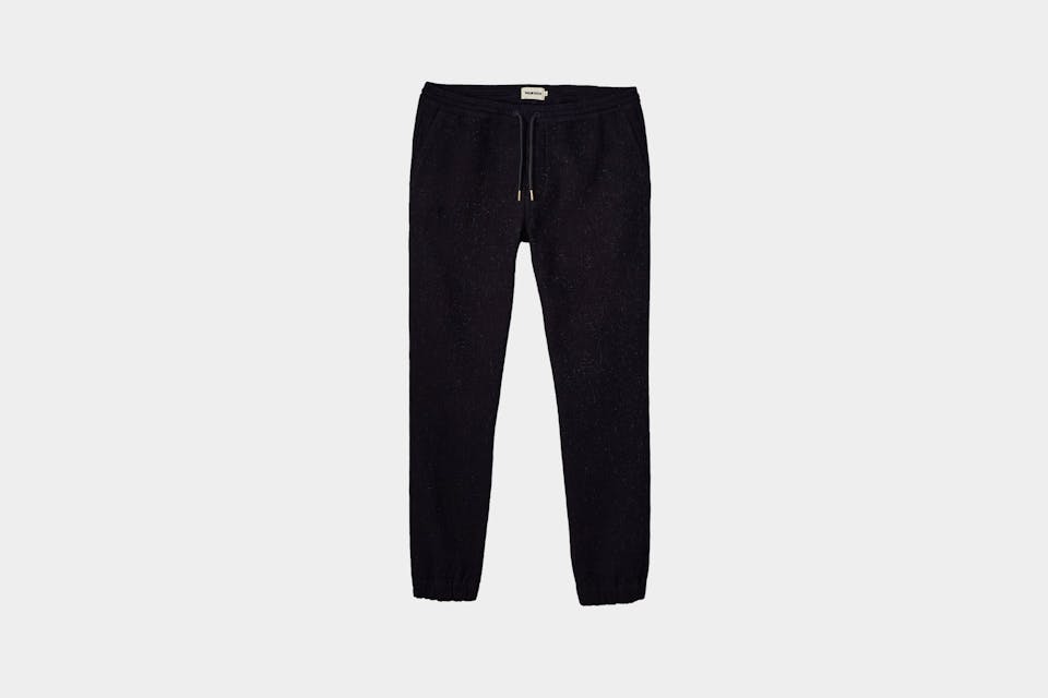 Taylor Stitch The Apres Pant | Pack Hacker