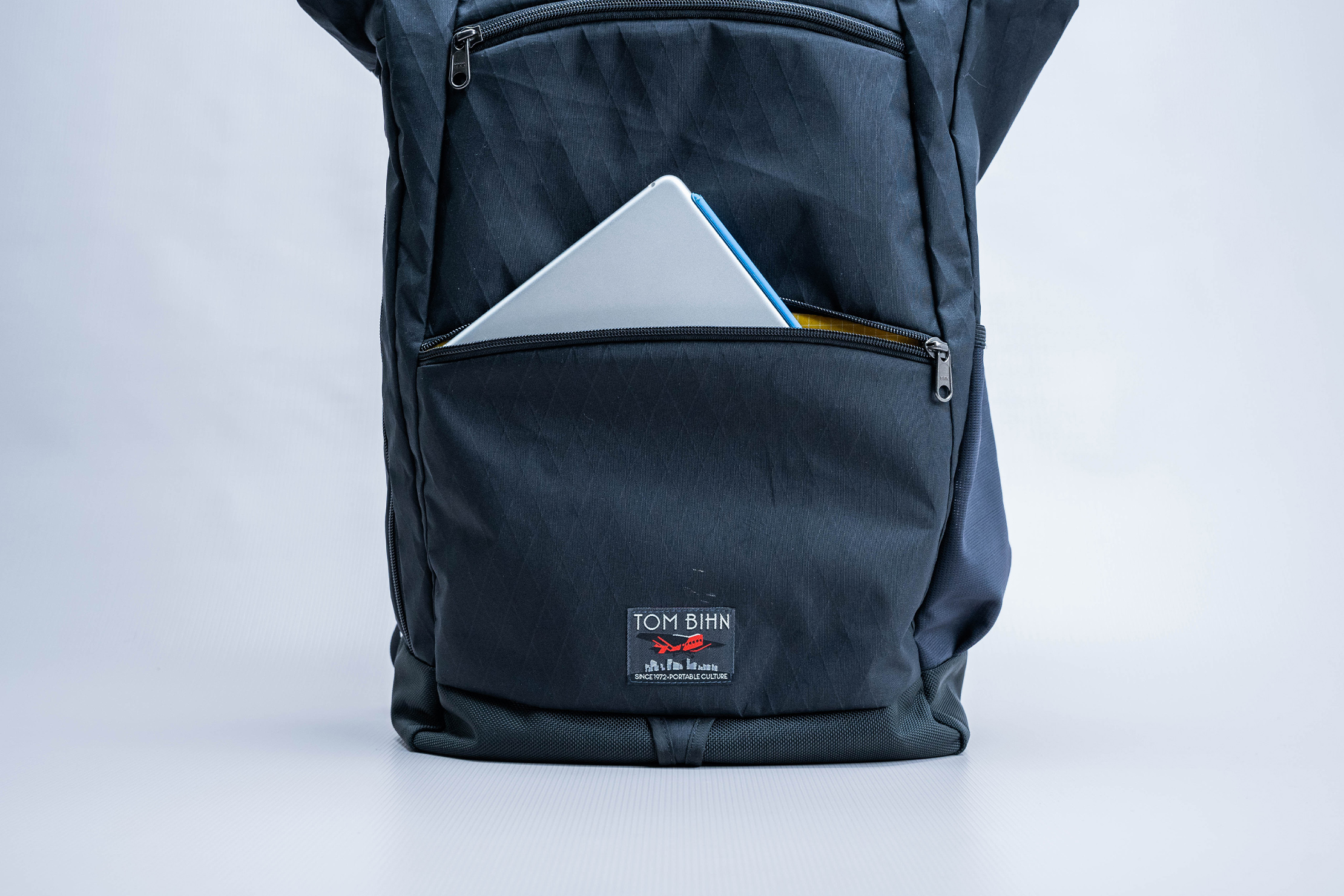 TOM BIHN Addax Review - Alex Kwa