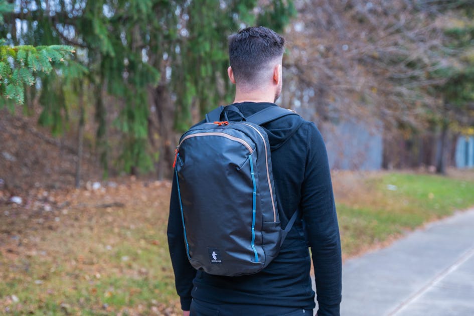 Cotopaxi Vaya 18L Backpack (Cada Dia) Review | Pack Hacker