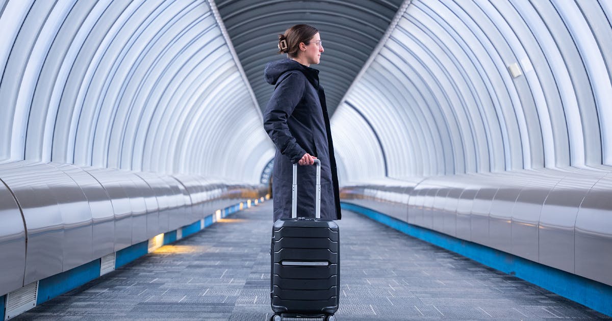 Carry-on Luggage Samsonite Freeform 21