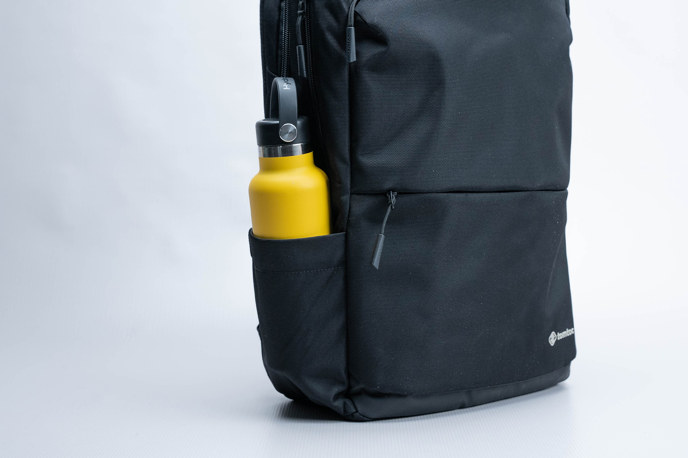 tomtoc Navigator-H71 Laptop Backpack 20L Water Bottle