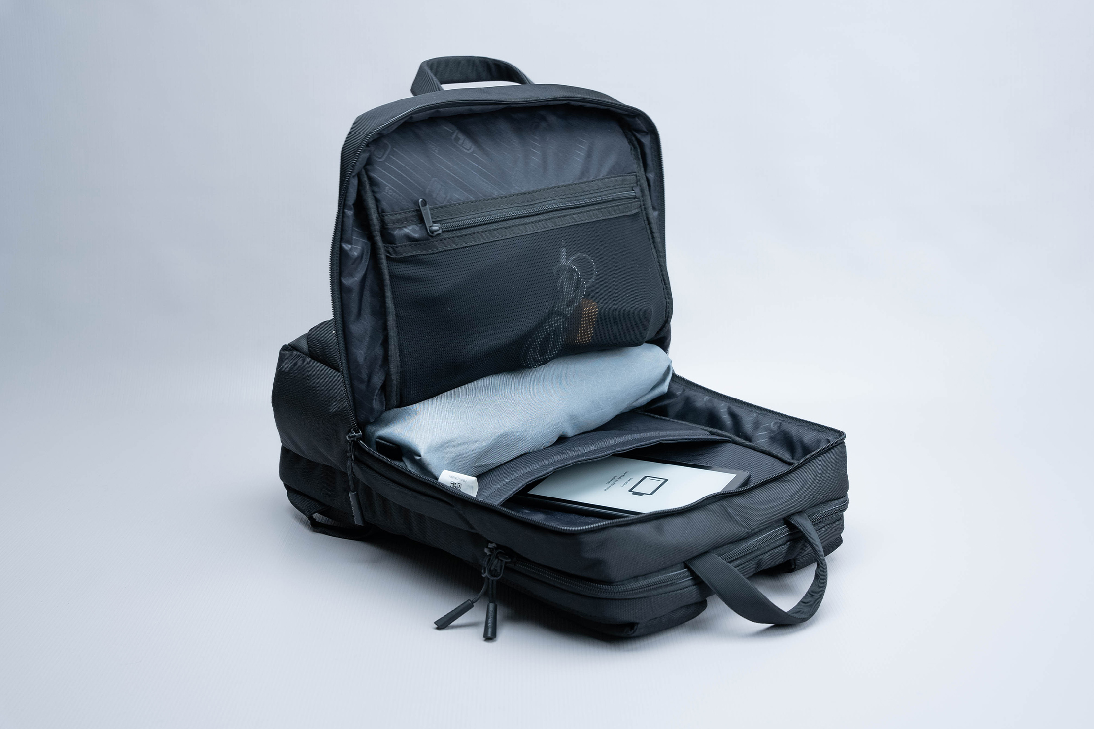 tomtoc Navigator-H71 Laptop Backpack Flap Pocket