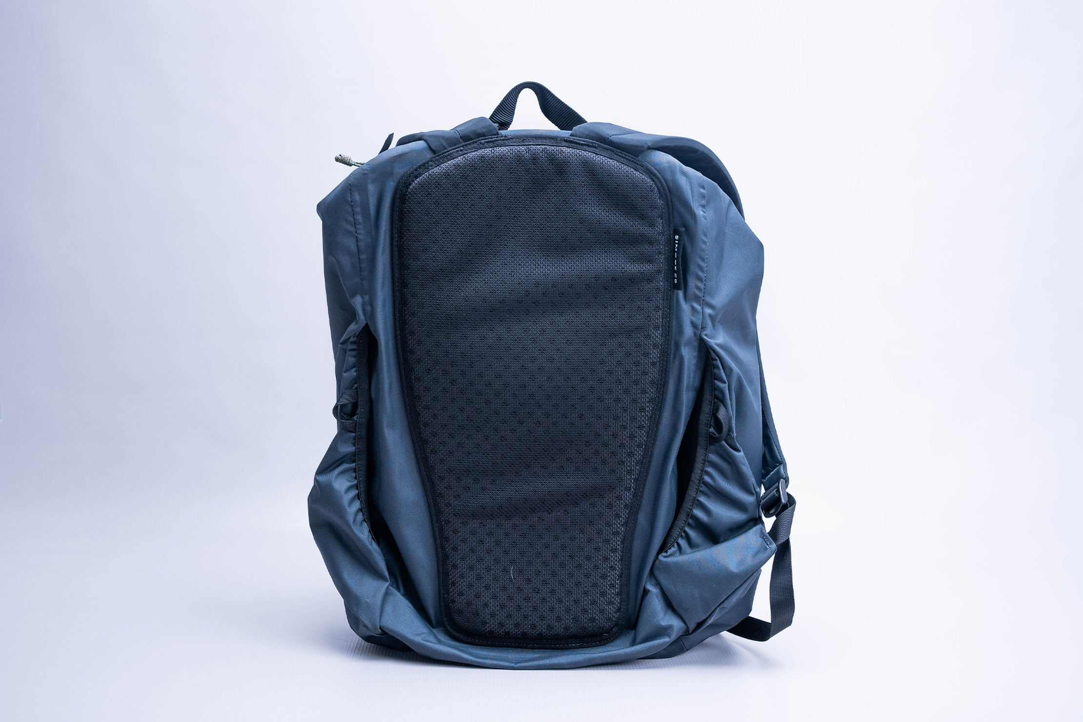 Mountain Hardwear Simcoe 28 Backpack Back Full