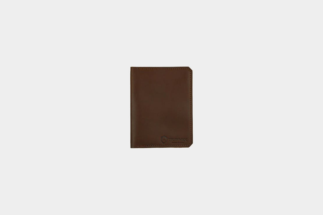 Trayvax Explorer Passport Wallet