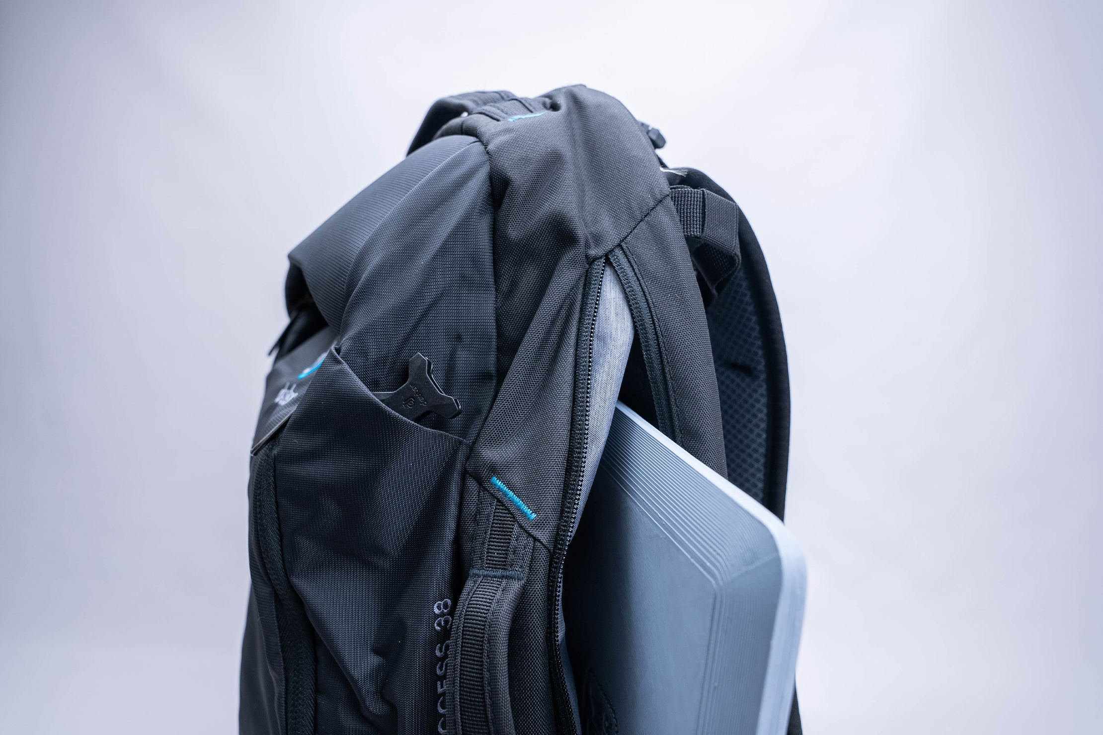 Deuter Aviant Access 38 Laptop 2