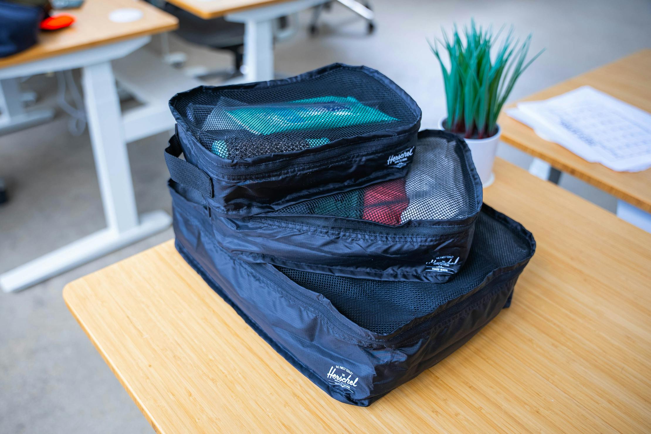 Herschel Supply Co. Travel Organizers Review Pack Hacker