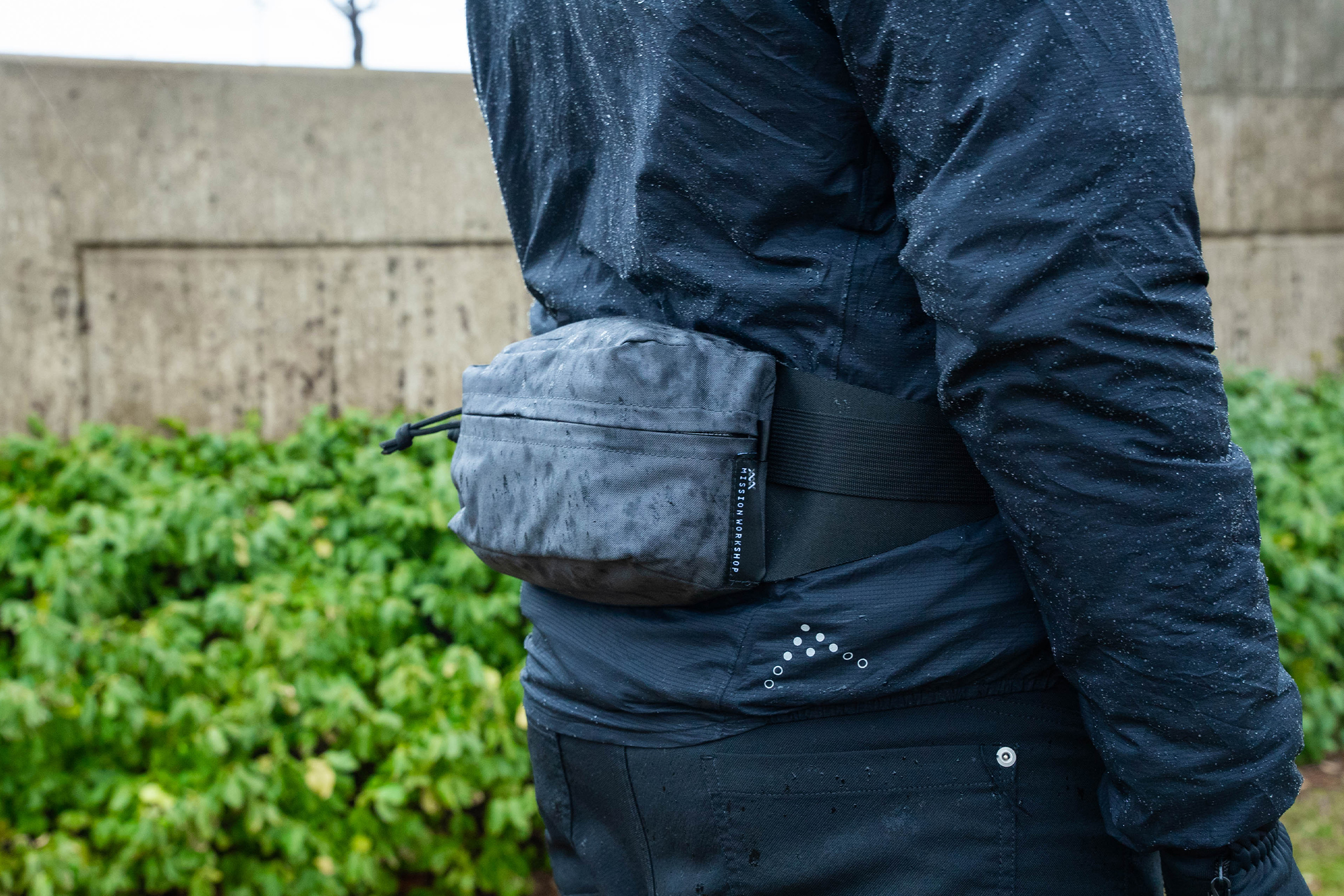 Mission Workshop Axis Modular Waist Pack Back
