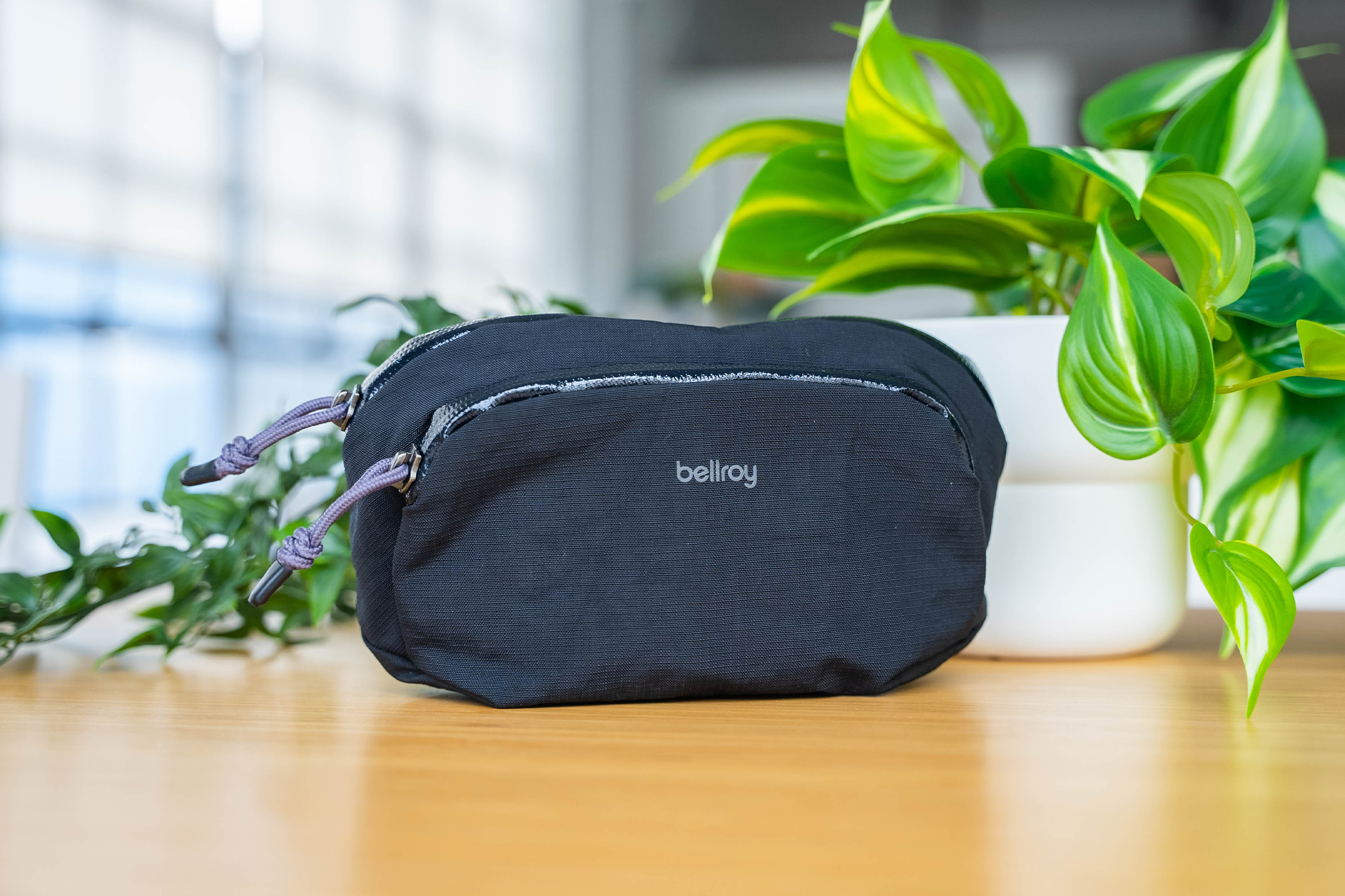 Bellroy Venture Pouch Table