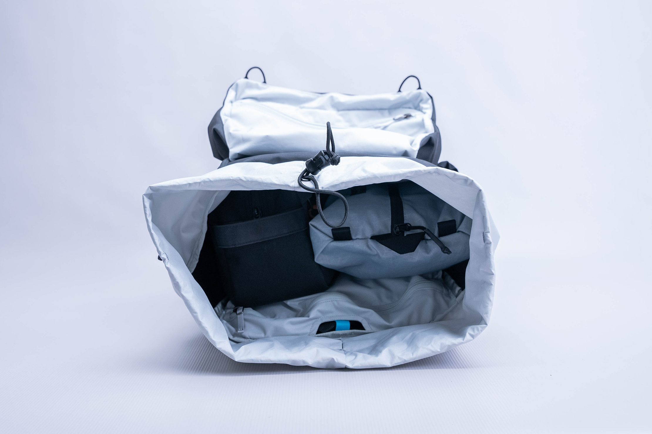 Arc'teryx Mantis 30 Backpack Stuffed