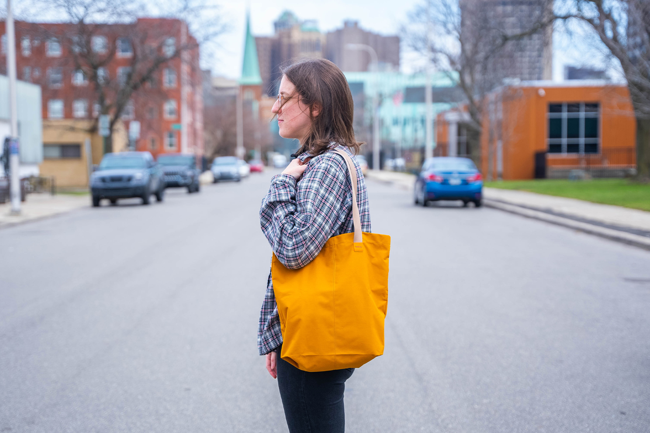Bellroy City Tote Side