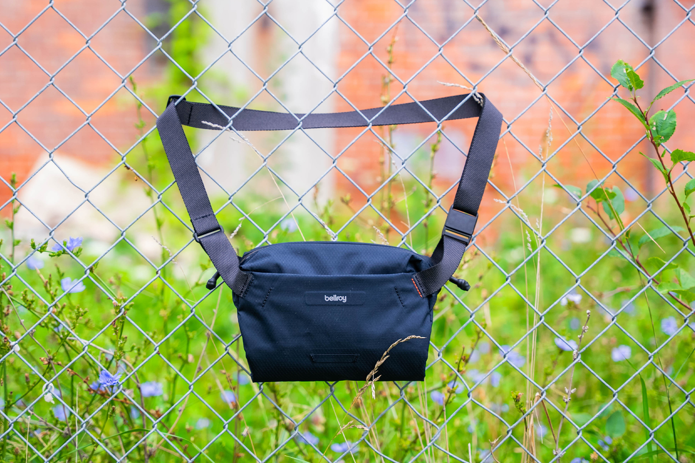 Bellroy Lite Sling Mini Outdoor Solo