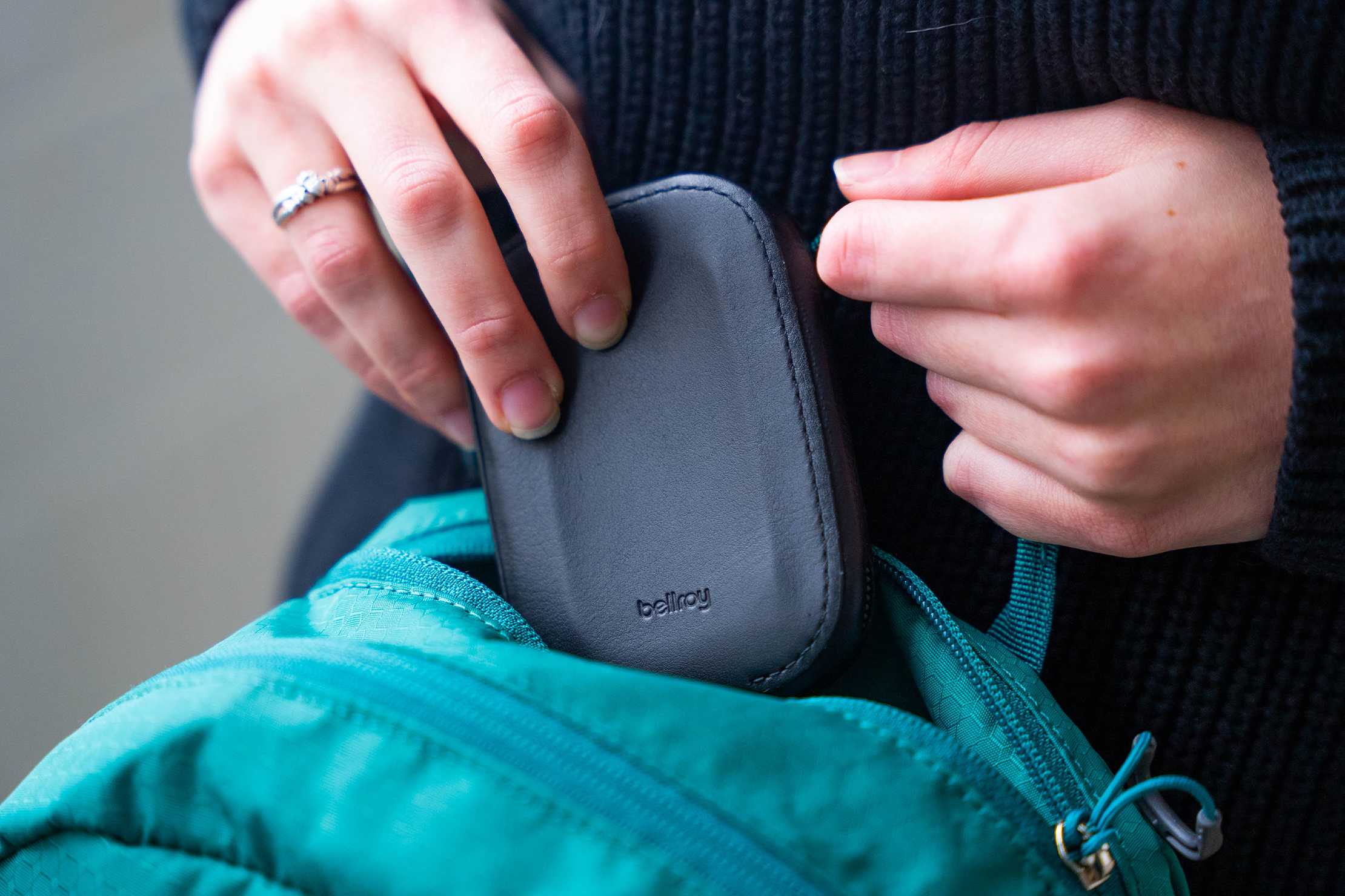 Review – Bellroy All-Conditions Phone Pocket & Card Wallet