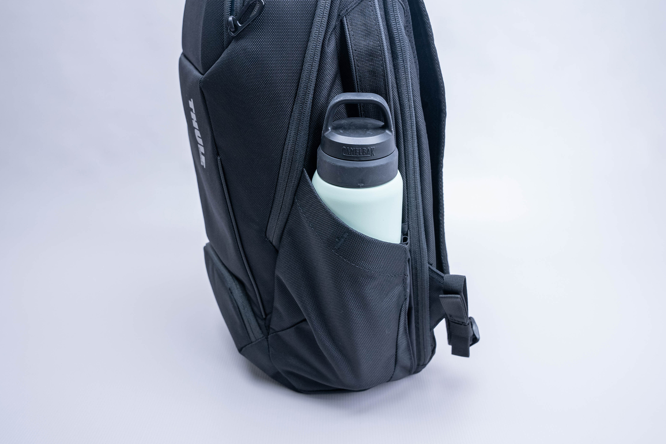 Thule Accent 26L Backpack Water Bottle