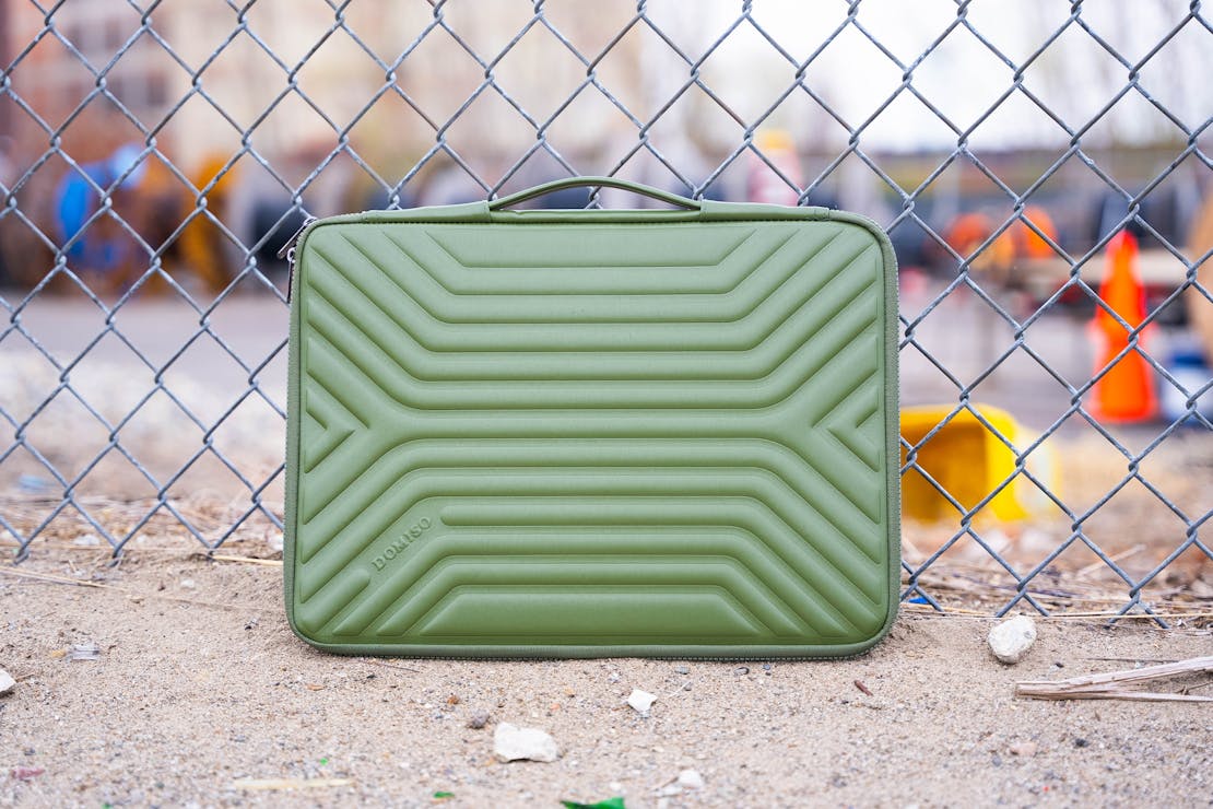 DOMISO Shockproof Waterproof Laptop Sleeve Review