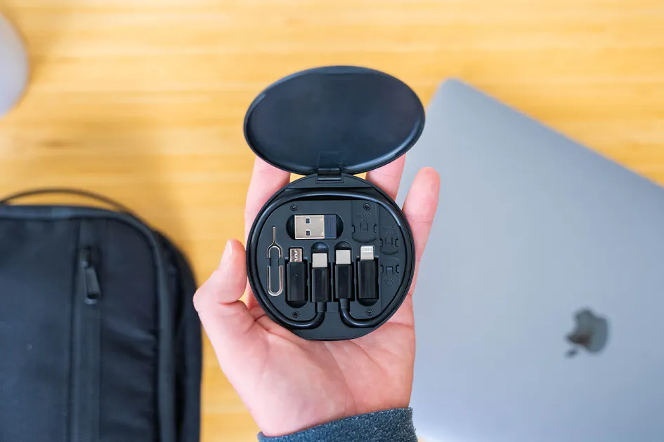 Yesimla USB Adapter & Cable Kit Review | Pack Hacker
