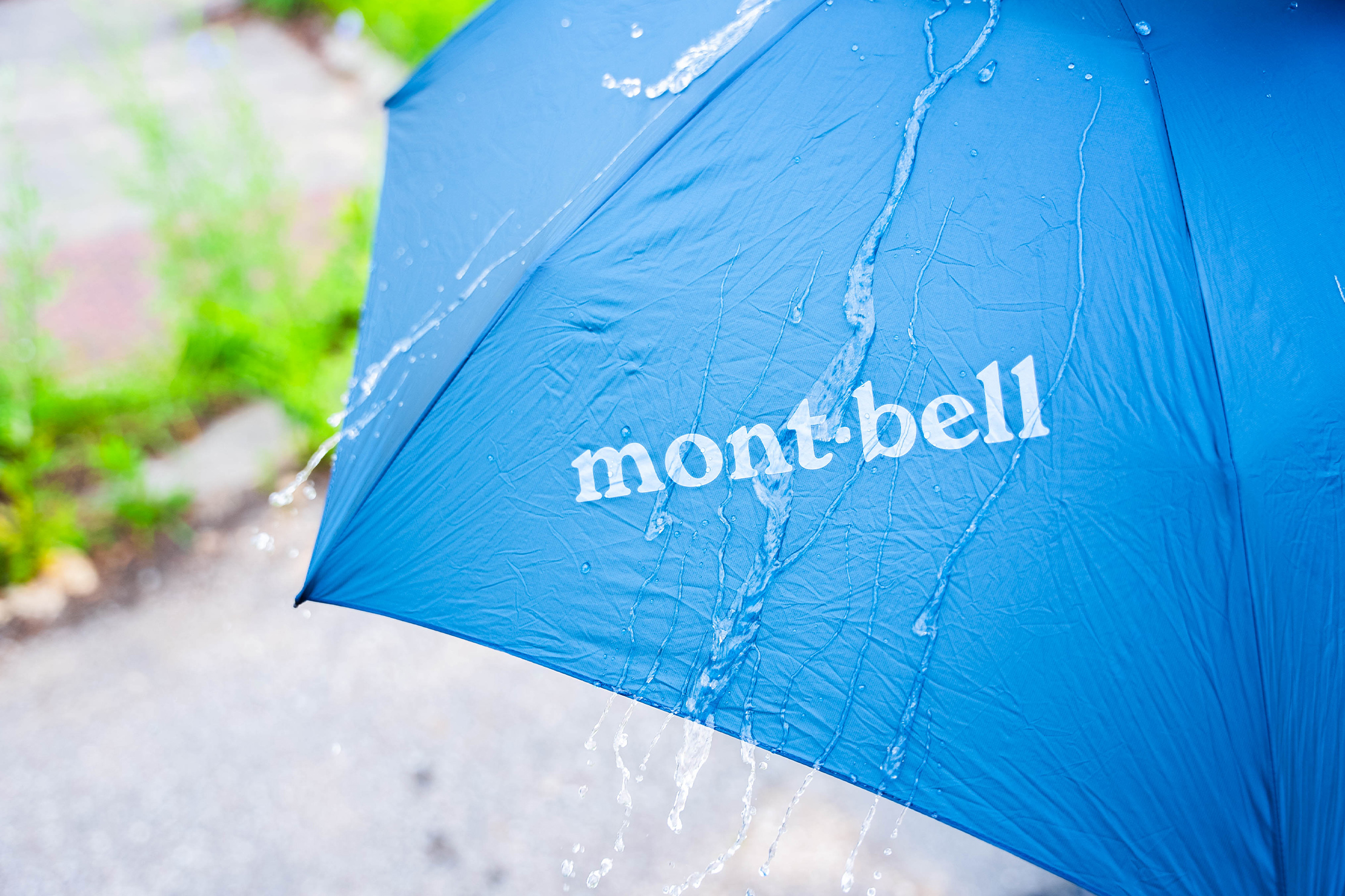 Montbell Travel Umbrella Water