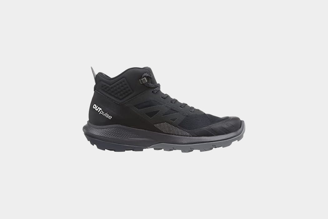 Salomon Outpulse Mid Gore-Tex Hiking Boots