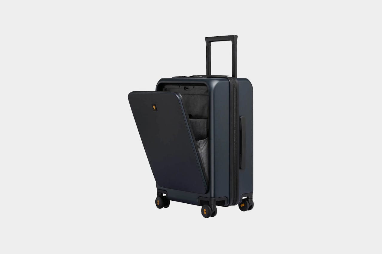 Best Carry On Luggage for Travel Pack Hacker