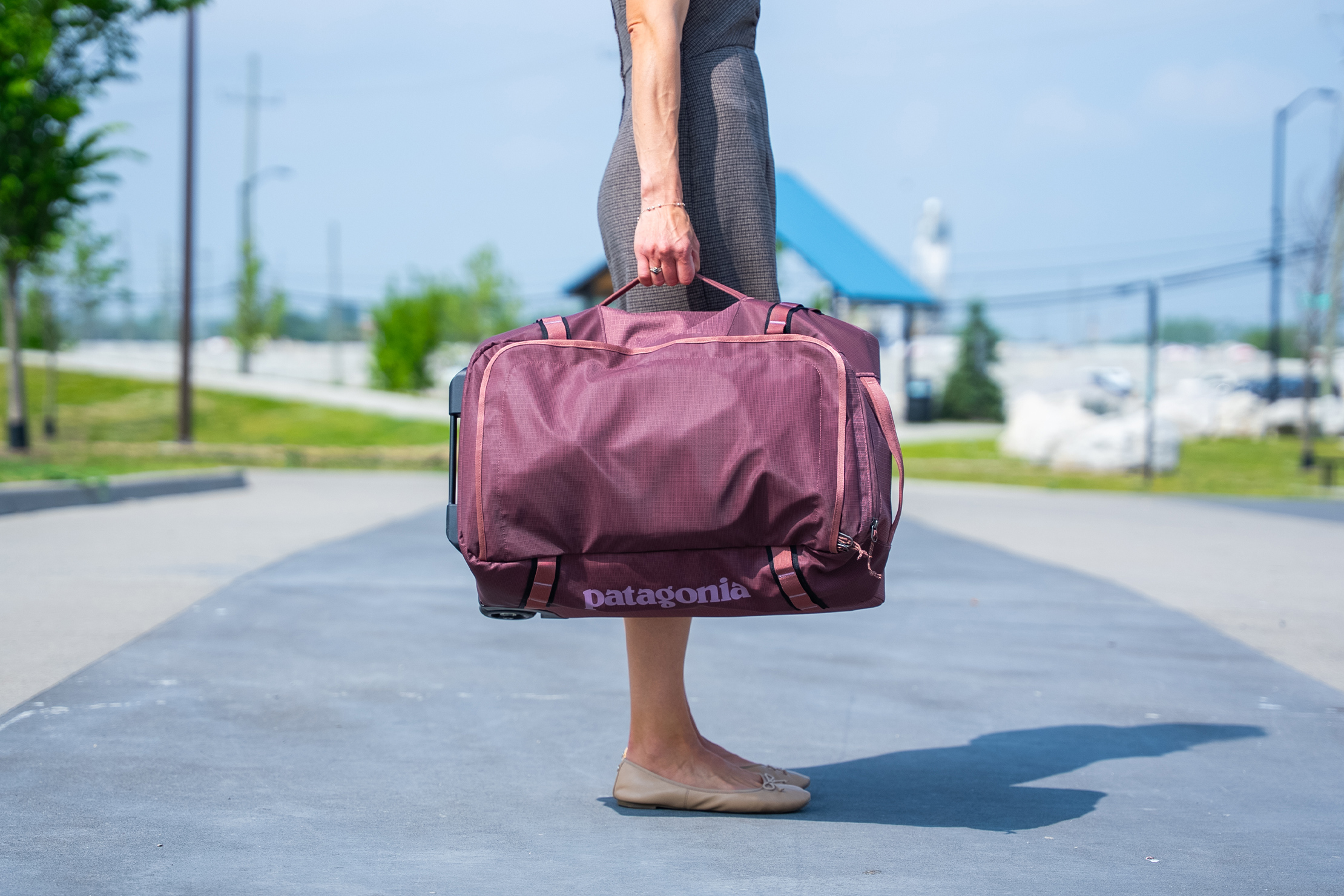 Patagonia Black Hole Wheeled Duffel Bag 40L Side Handle