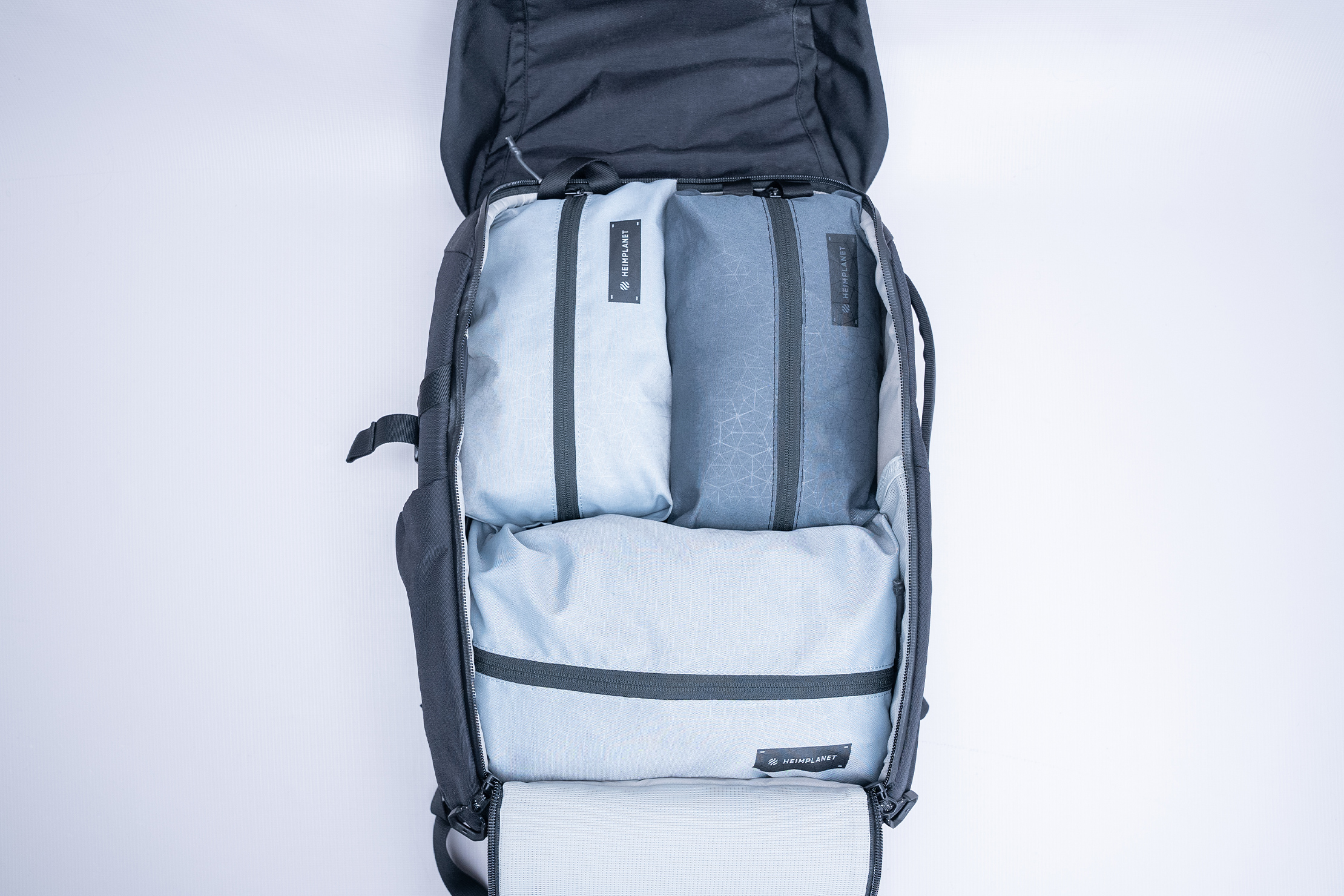 Mous Extreme Commuter Backpack with Lid packing Cubes
