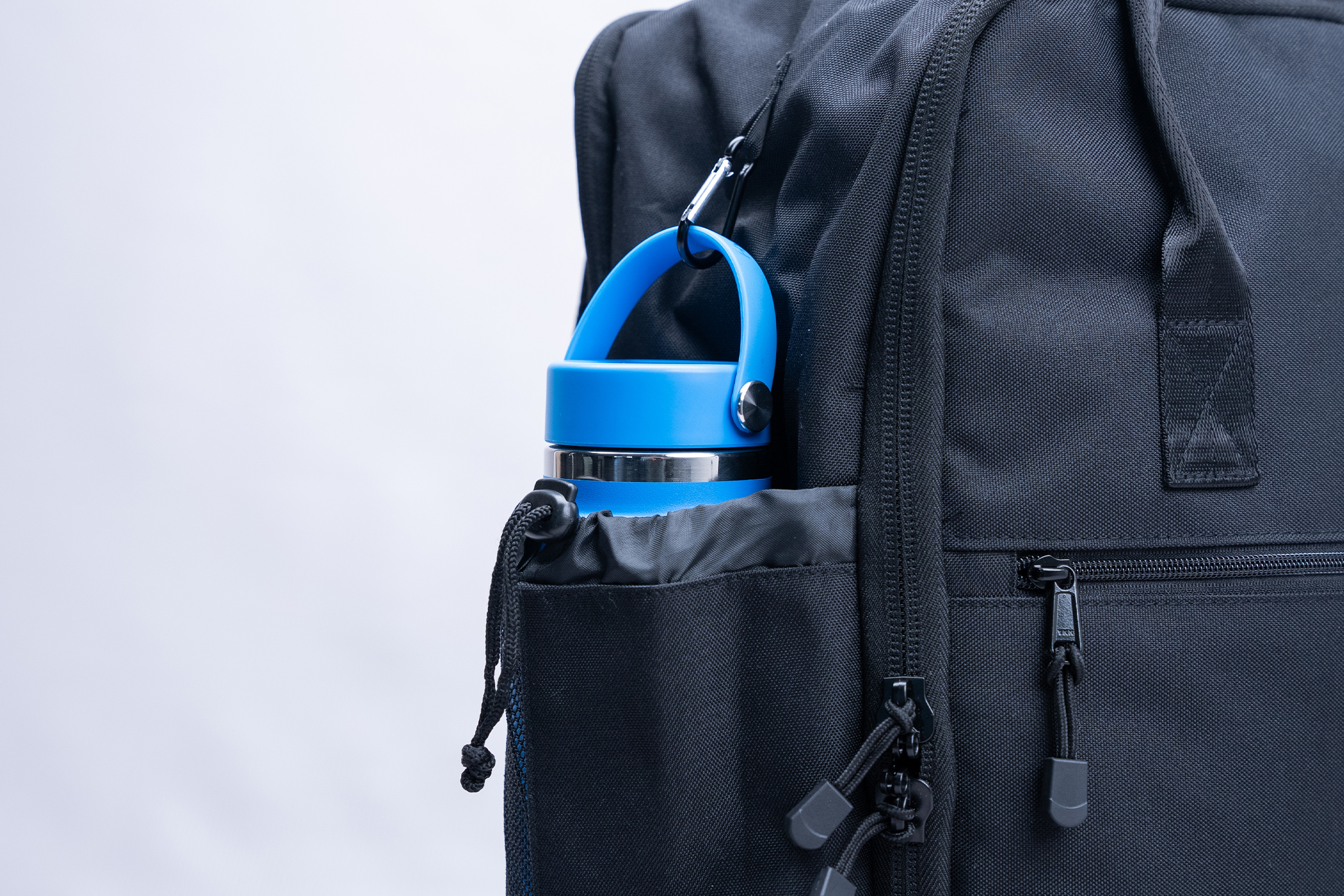 UNDERSEAT PRO 17.5″ Travel Backpack Water Bottle Carabiner