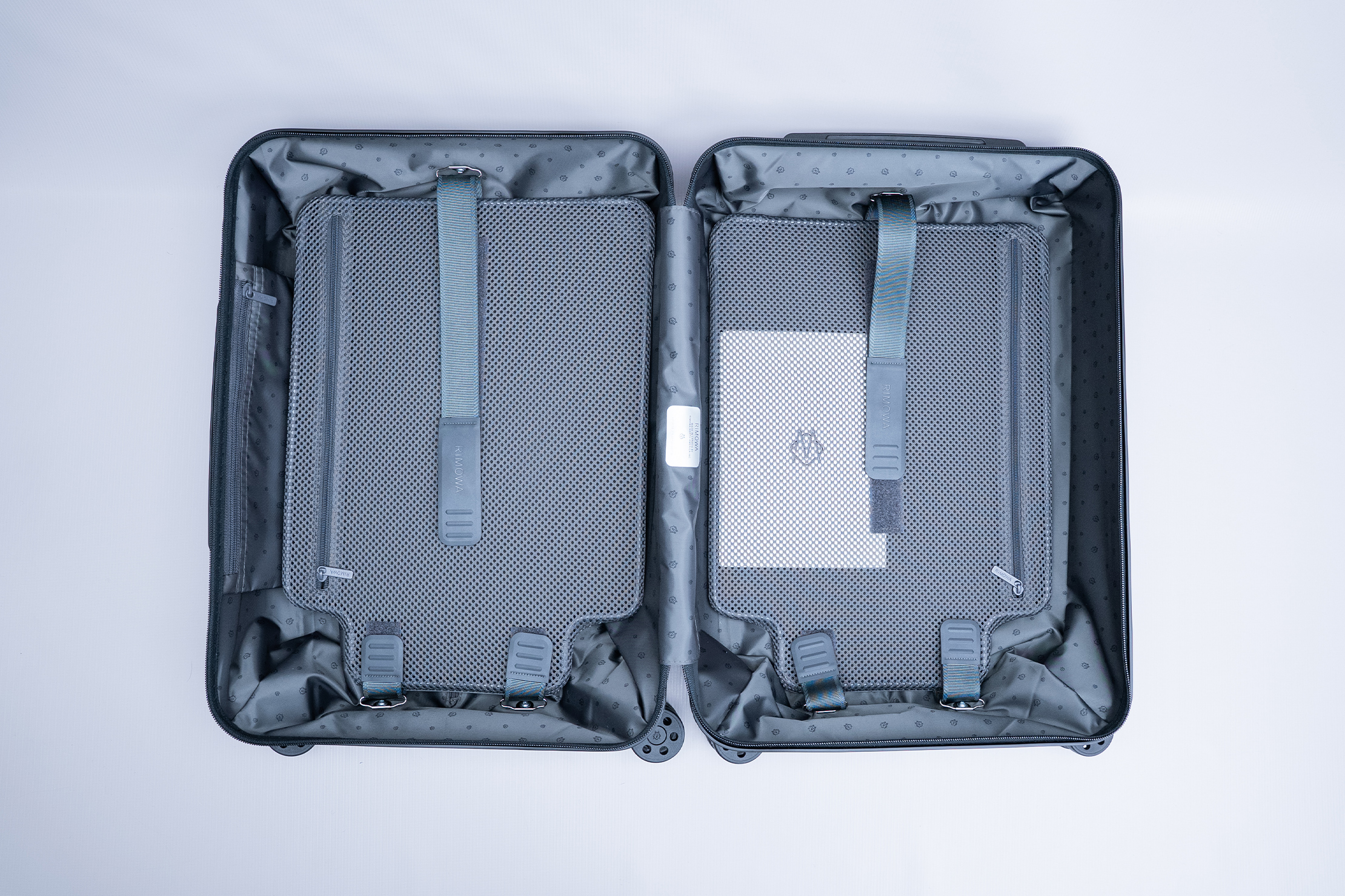 Rimowa Essential Cabin