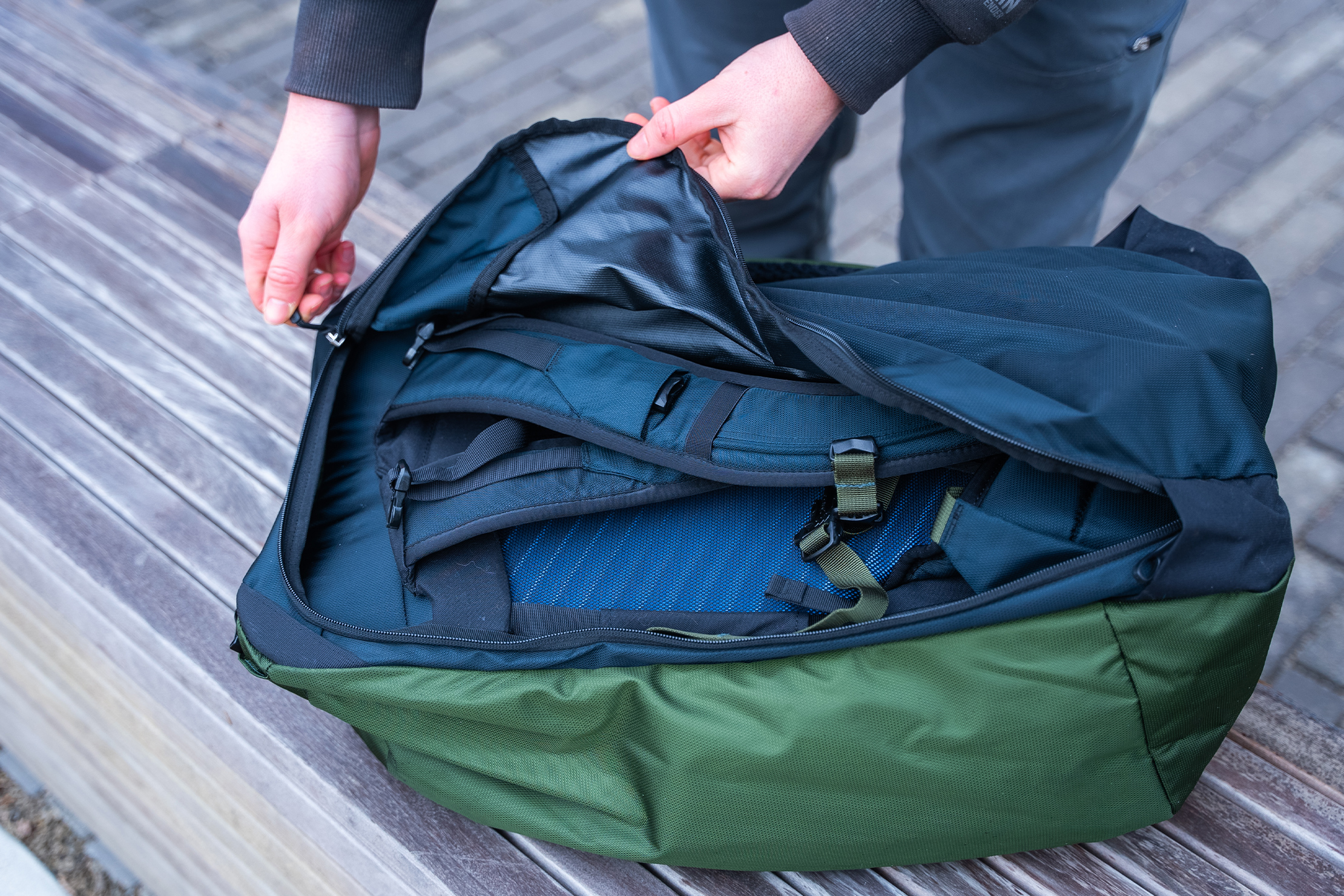 Osprey Farpoint 55 Travel Pack Strap Keeper
