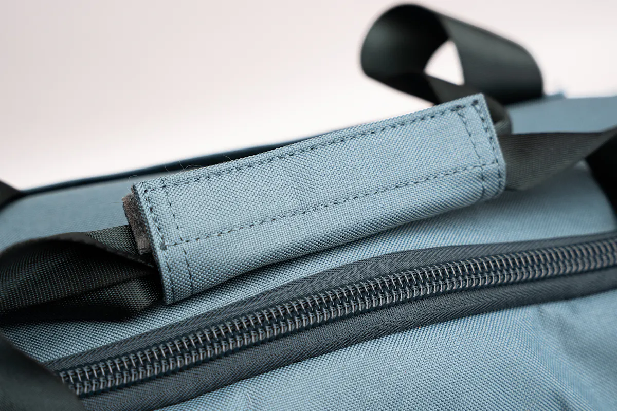 Halfday Garment Duffel Wrap