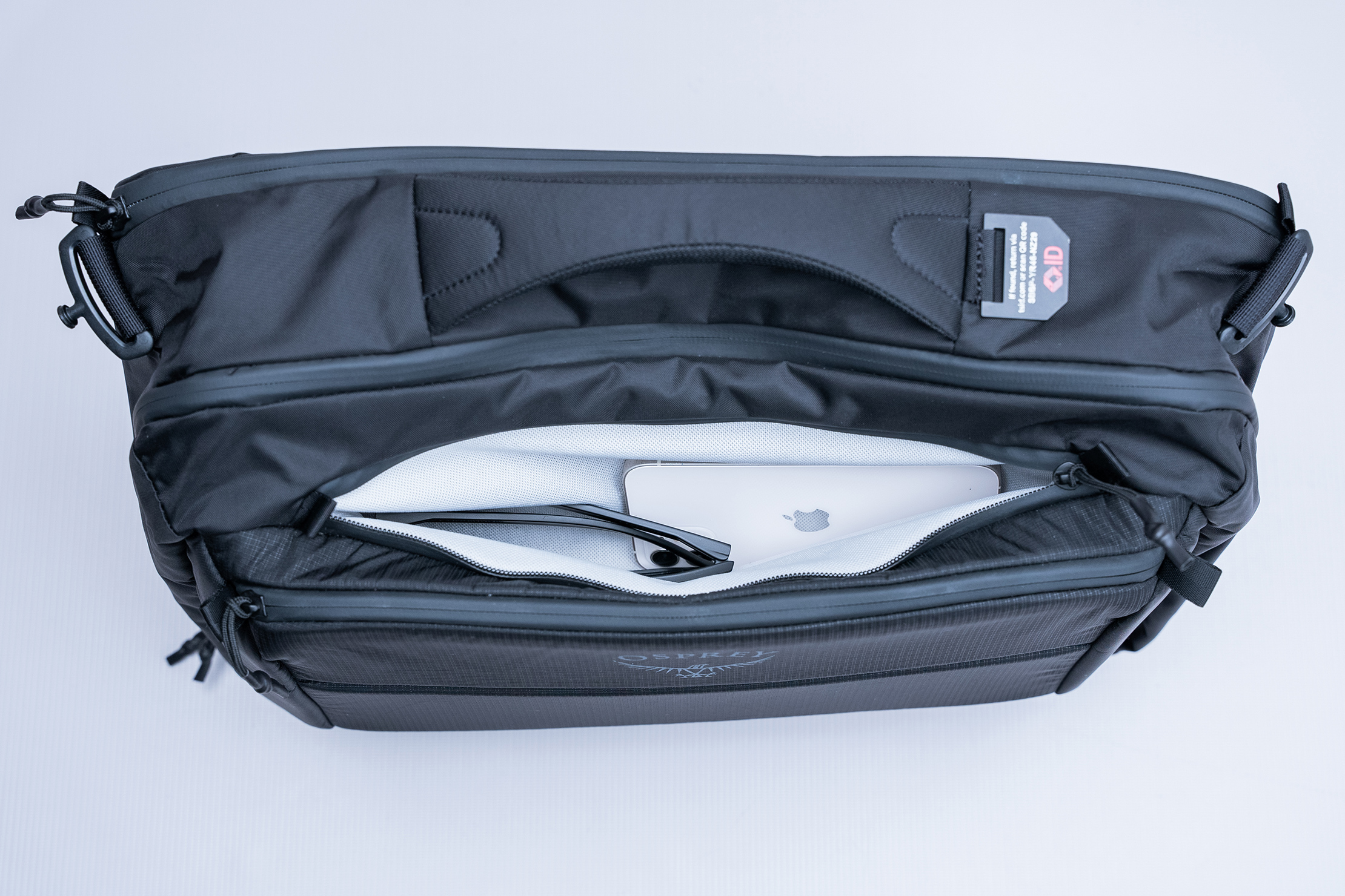 Osprey Ozone Carry-On Boarding Bag Phone Sunglasses