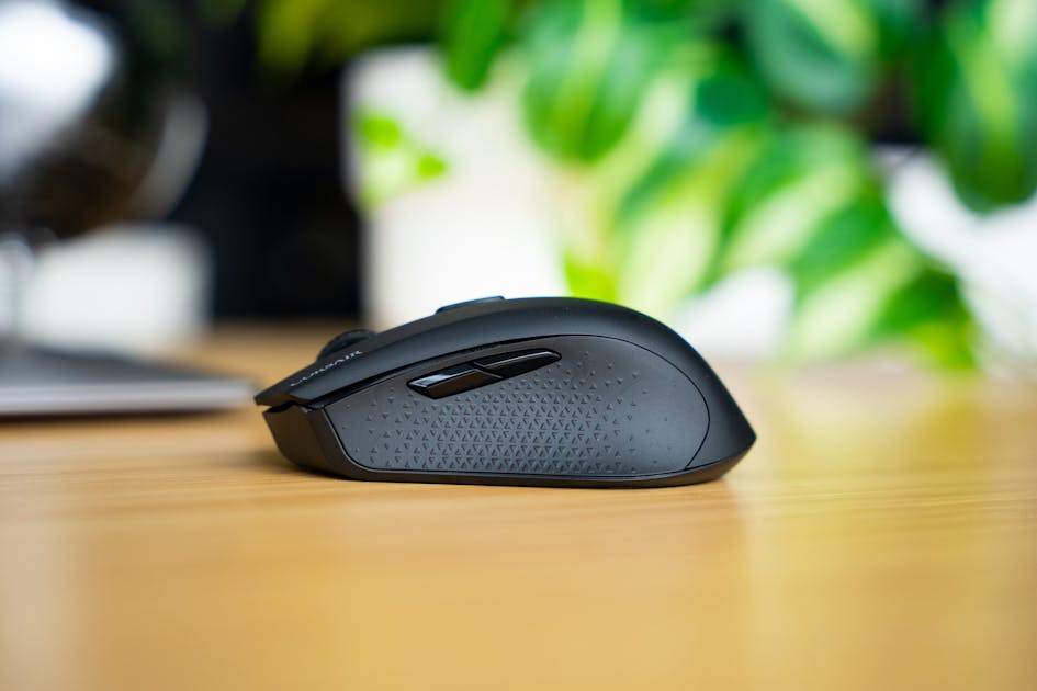 Corsair Harpoon RGB Wireless Gaming Mouse Pack Hacker