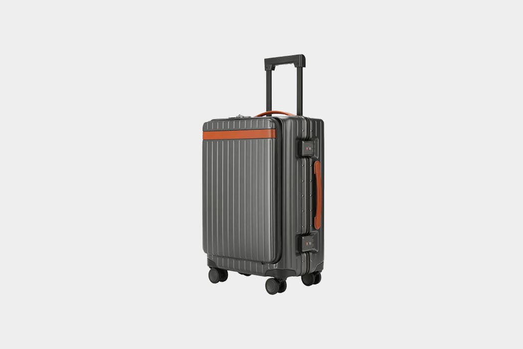 Carl Friedrik Carry-on X