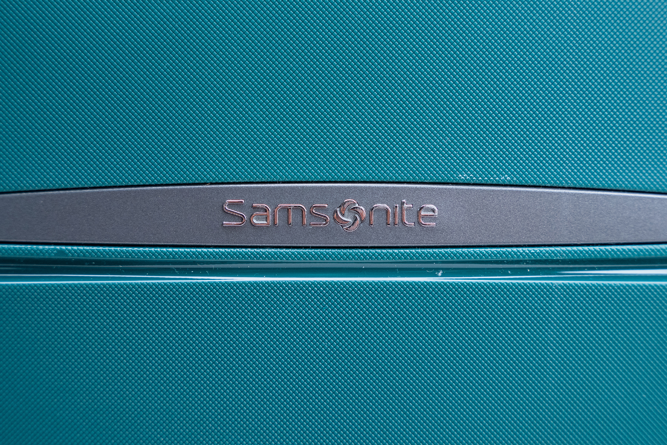 Samsonite Outline Pro Carry-On Spinner Brand