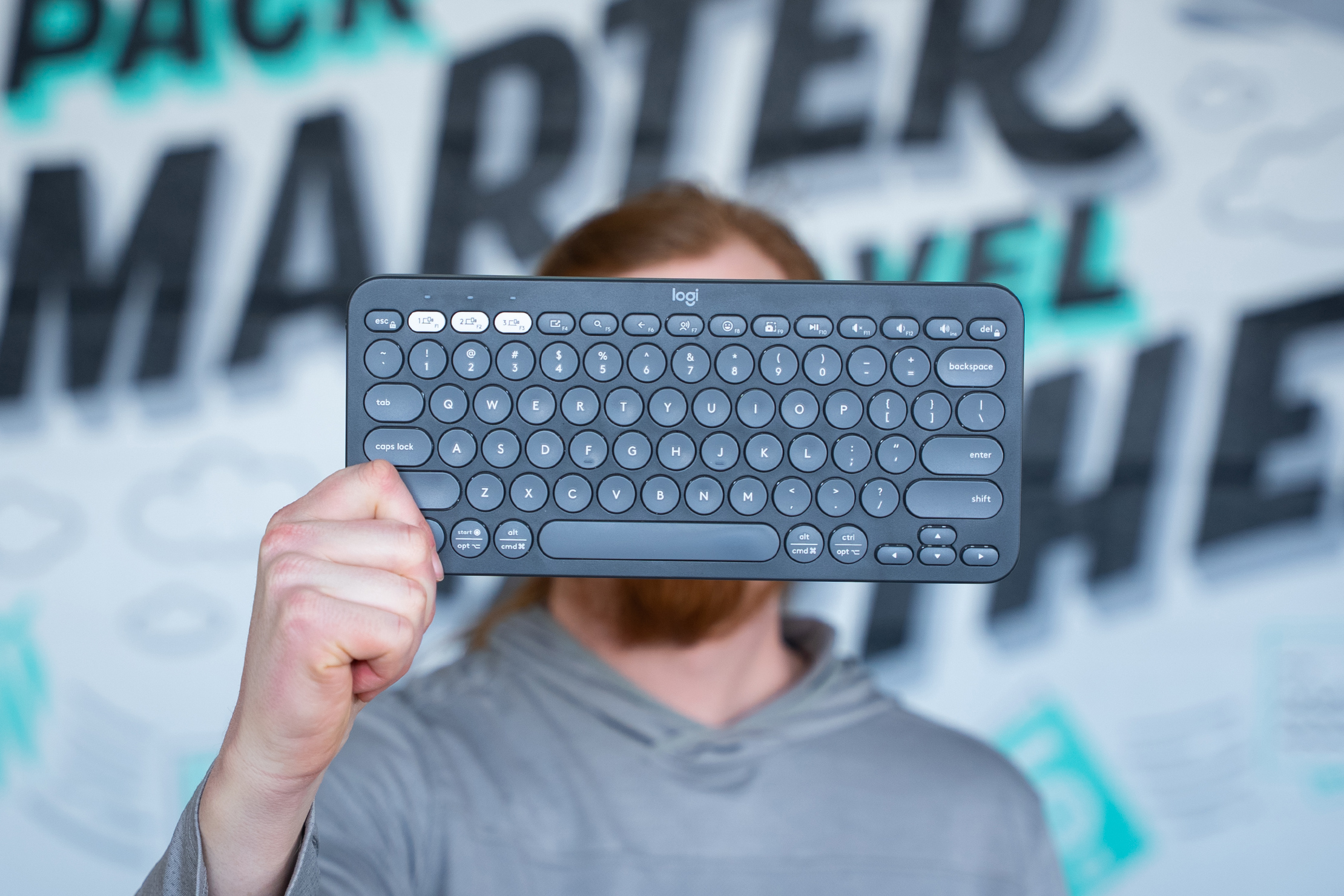 Logitech Pebble Keys 2 K380S Showcase 2