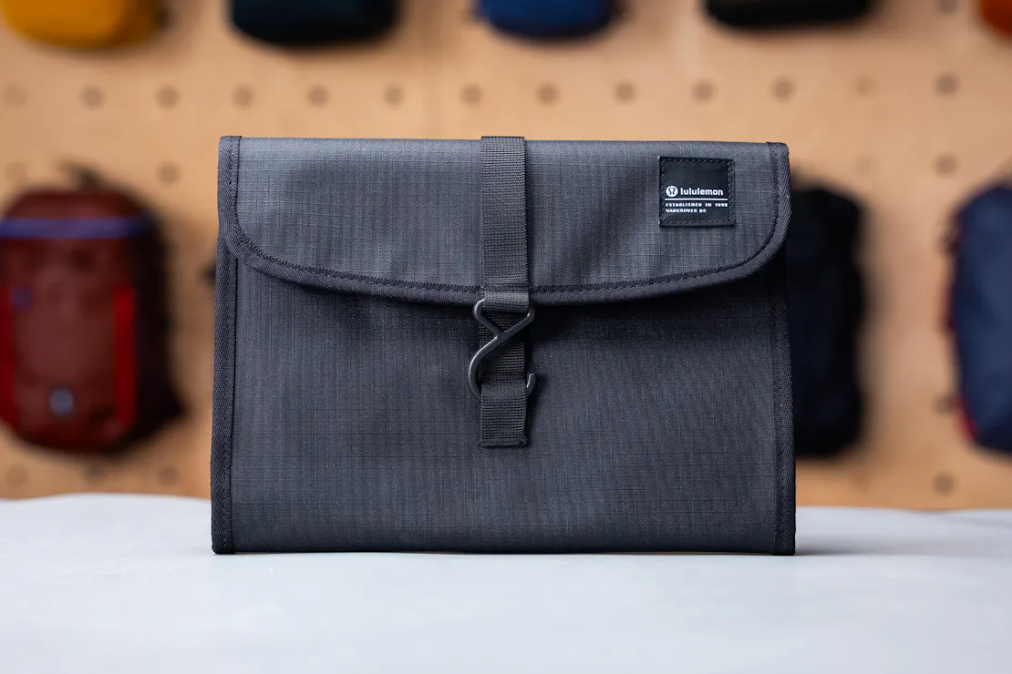 lululemon bathroom bag Everywhere Belt 1L (Honey Lemon) Take your beauty routine on the road lululemon athletica | Bags |