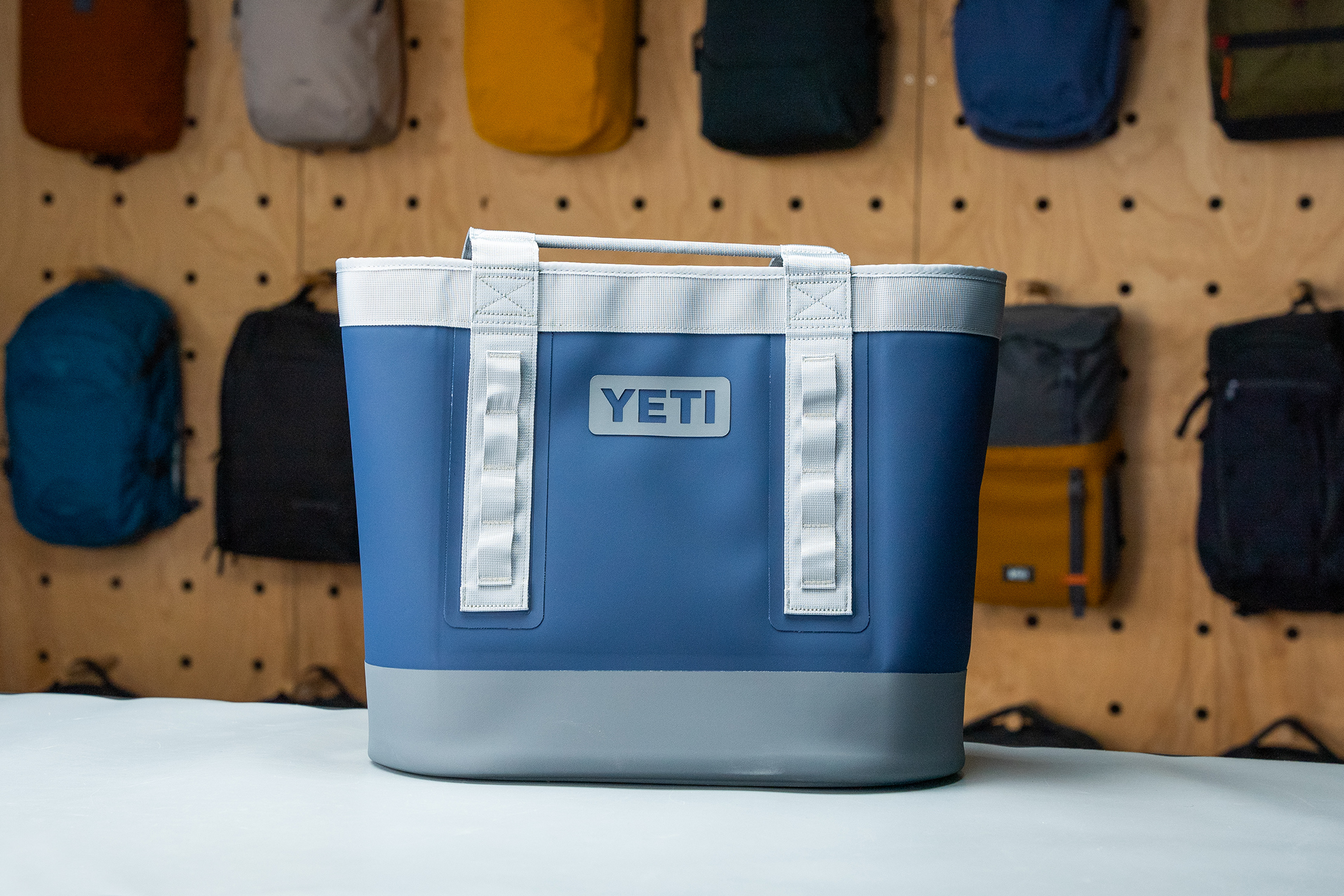 YETI Camino 35 store Carryall Tote Bag - Nordic Blue