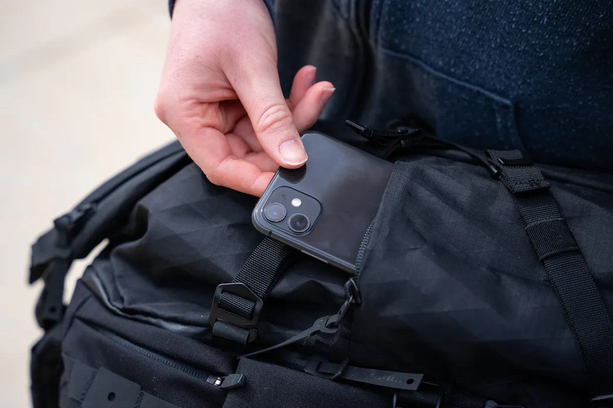 CODEOFBELL X-PAK EVO Sling Pack (L) Phone