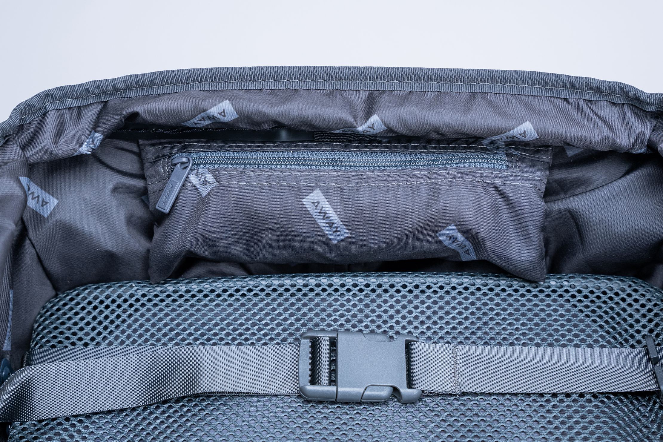 Away Carry-On Flex Pouch