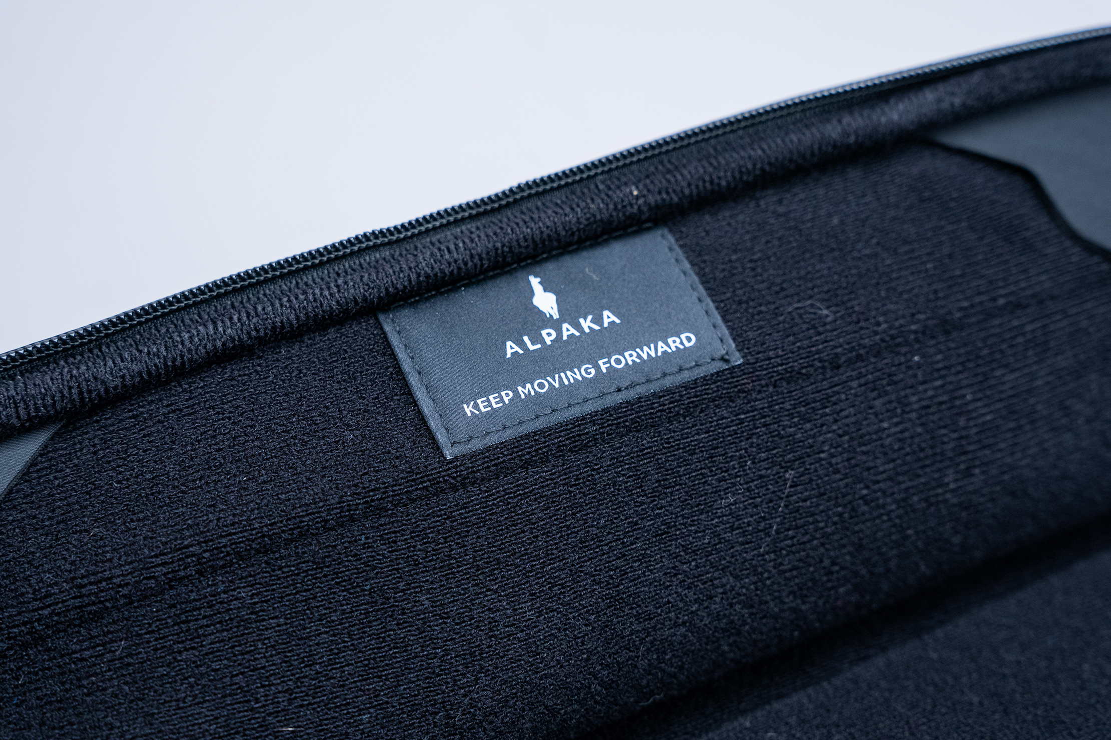 ALPAKA Elements Laptop Sleeve Keep Moving Forward