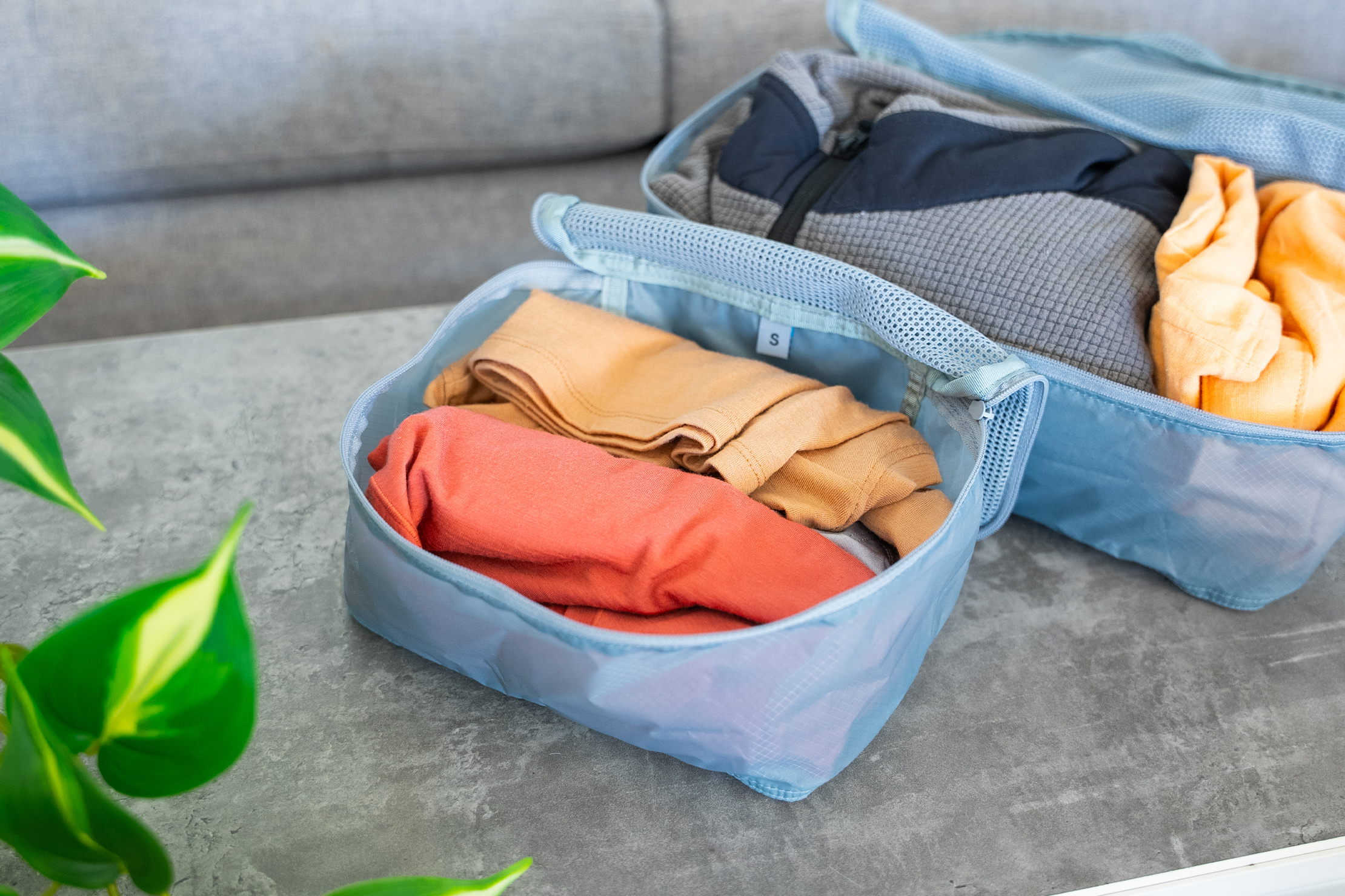 Minaal Packing Cubes 3.0 With Clothes