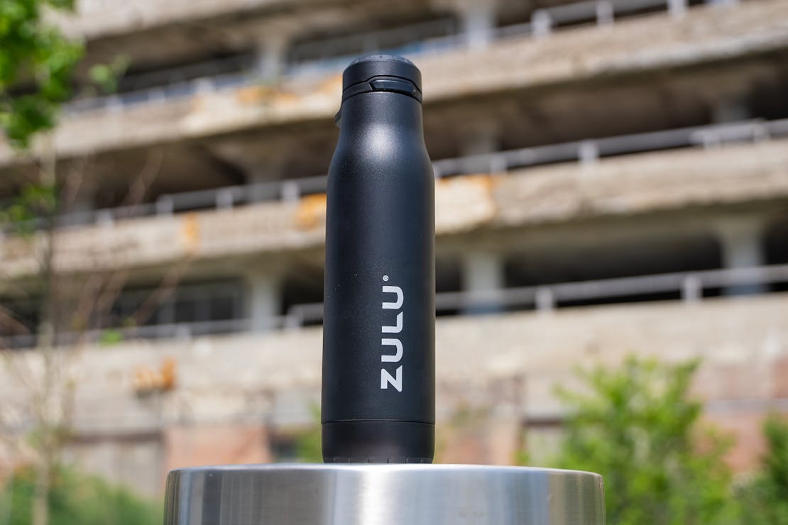 Zulu Ace 24 oz Vacuum Insulated Stainless Steel Water Bottle