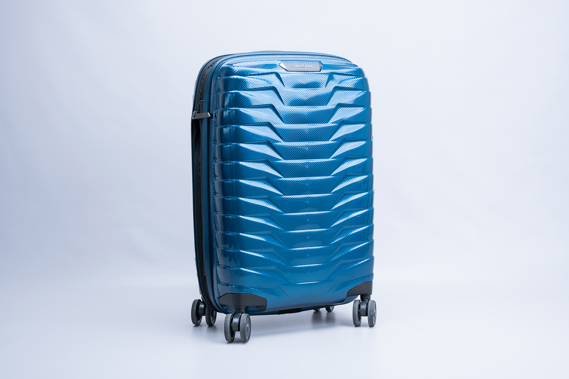 Samsonite Proxis Global Carry-On Spinner Full