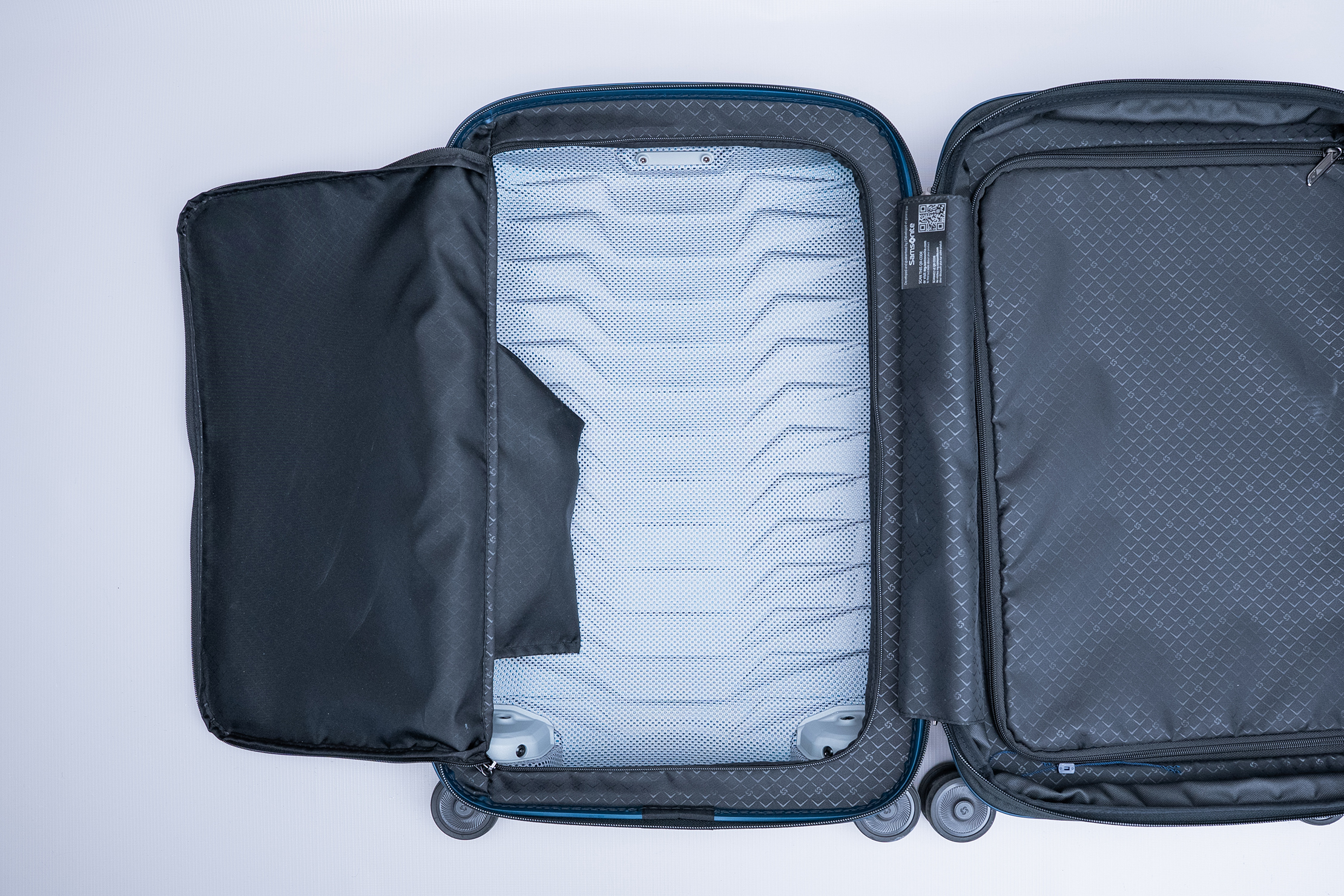 Samsonite Proxis Global Carry-On Spinner Empty