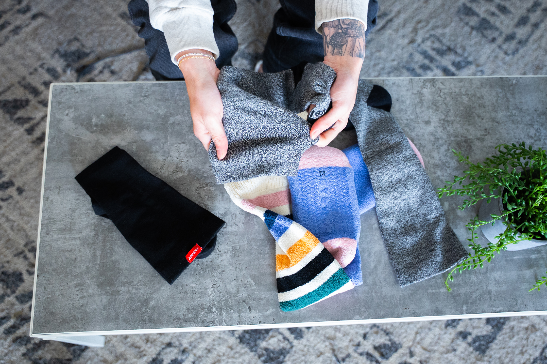 Best Compression Socks | Flying while wearing compression socks can help keep your legs feeling comfy.