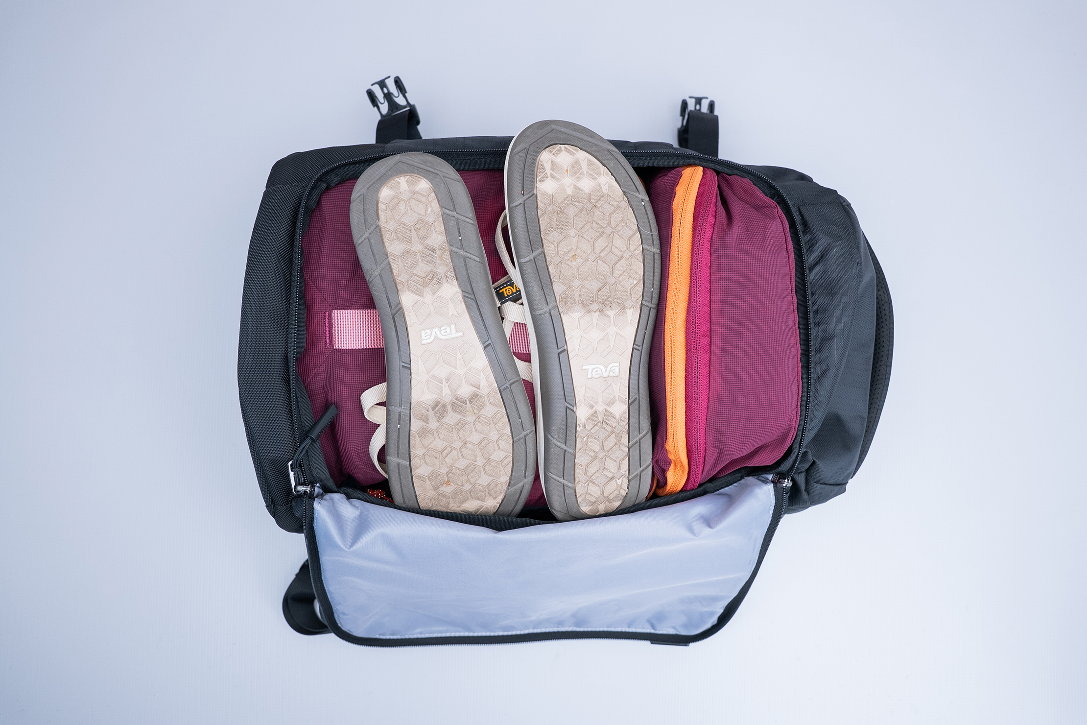 tomtoc Navigator-T66 Liteway Travel Laptop Backpack (28L) Stuffed