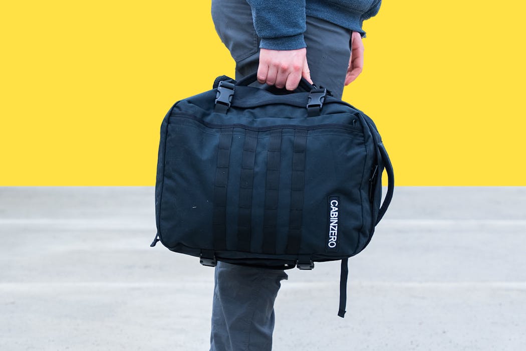 10 Best Personal Item Bags for Under an Airplane Seat