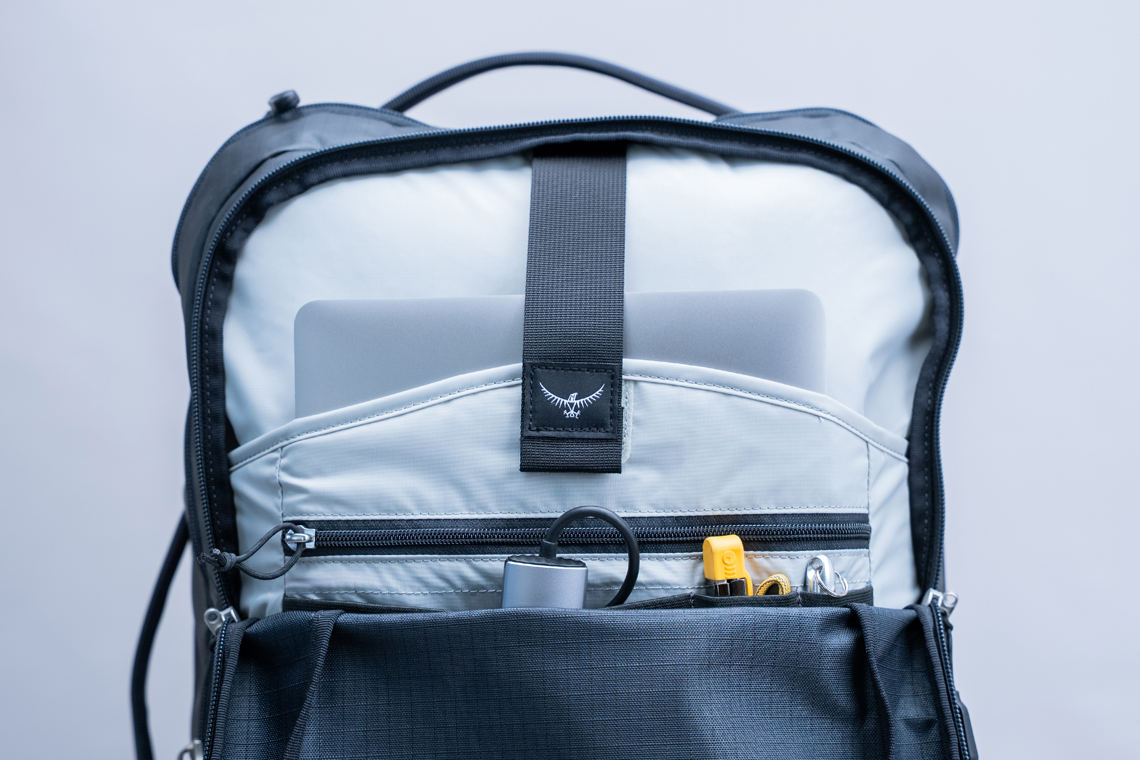 Osprey Transporter Wheeled Carry-On 38 Laptop