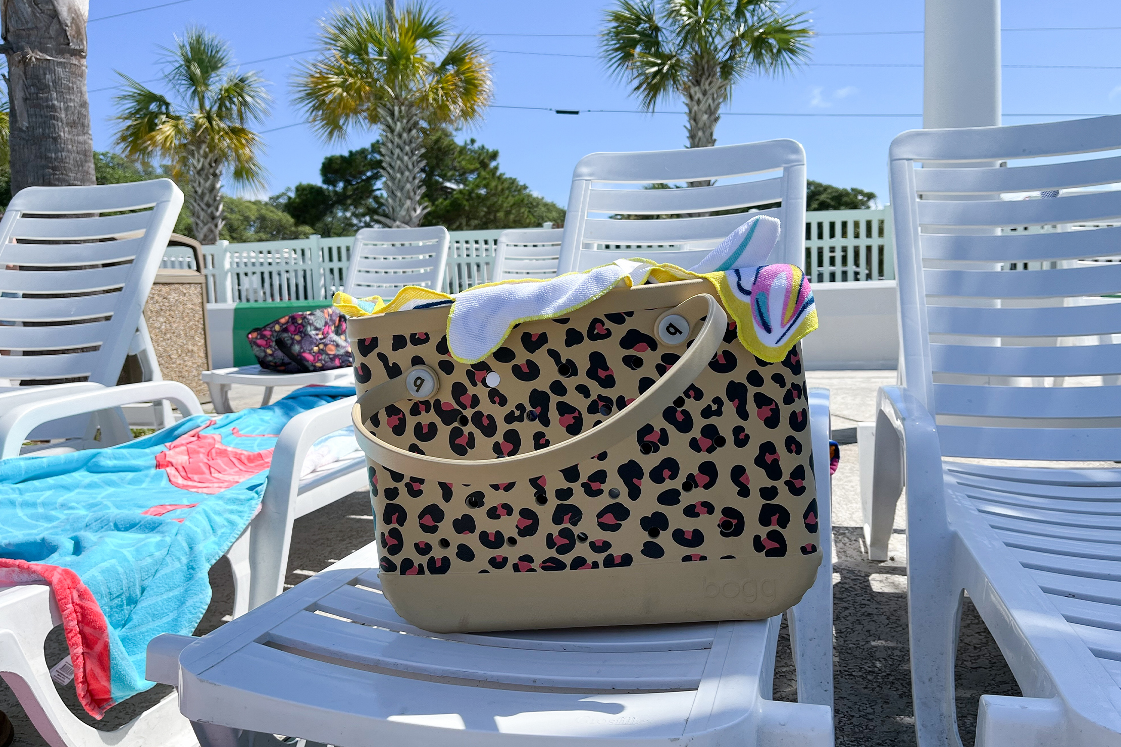 10 Best Beach Bags and Pool Totes Pack Hacker