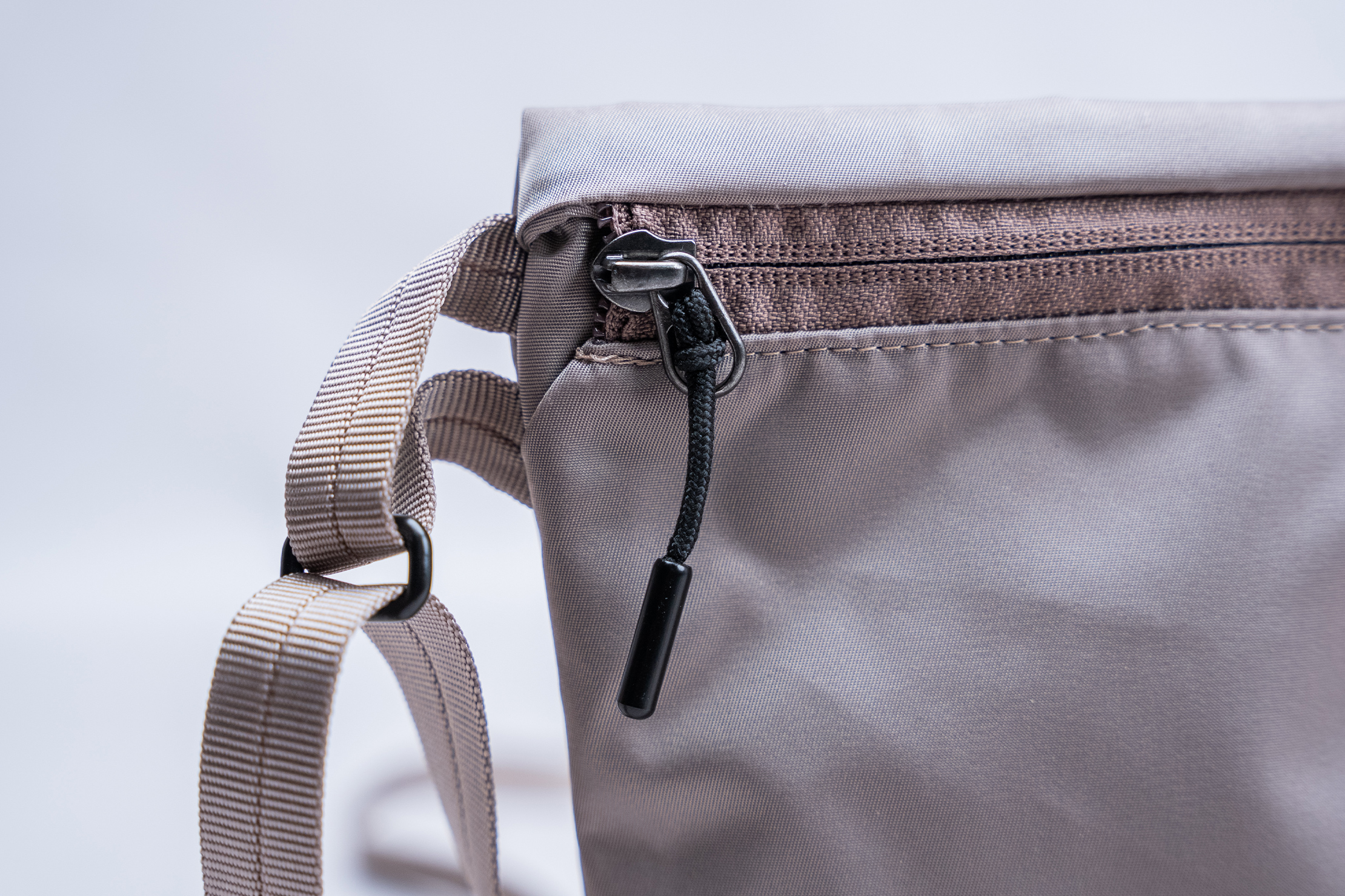 Bellroy Laneway Sacoche Zipper