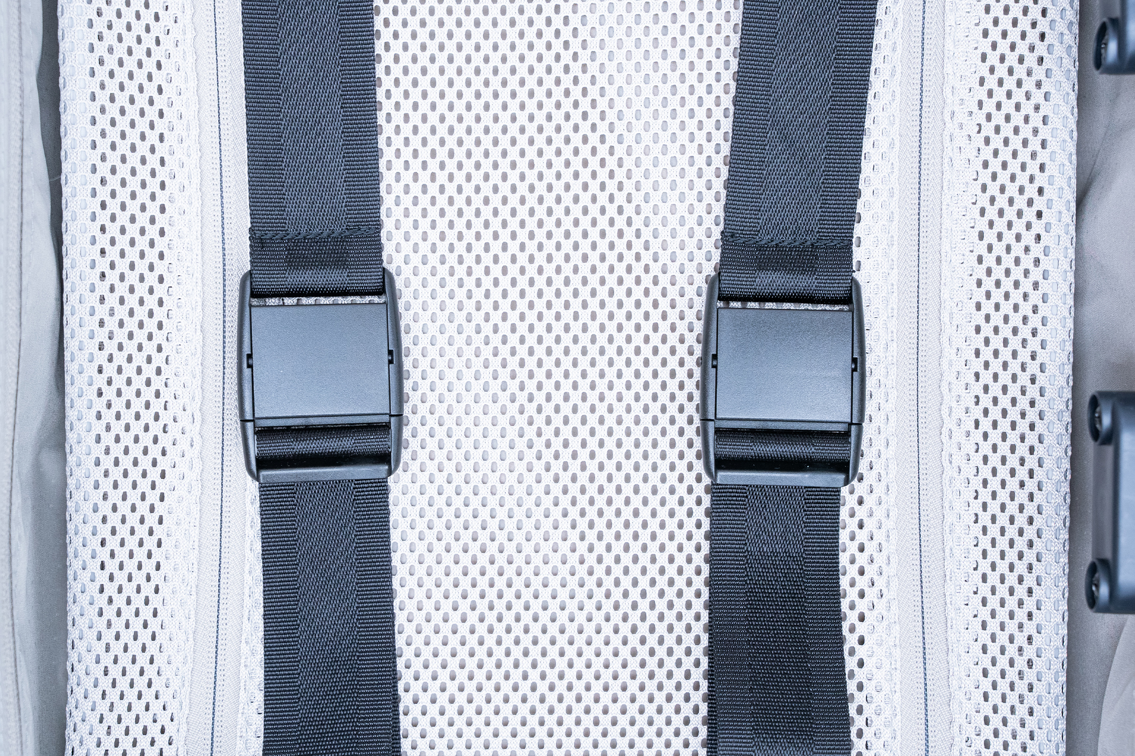 Monos Hybrid Carry-On Compression Strap