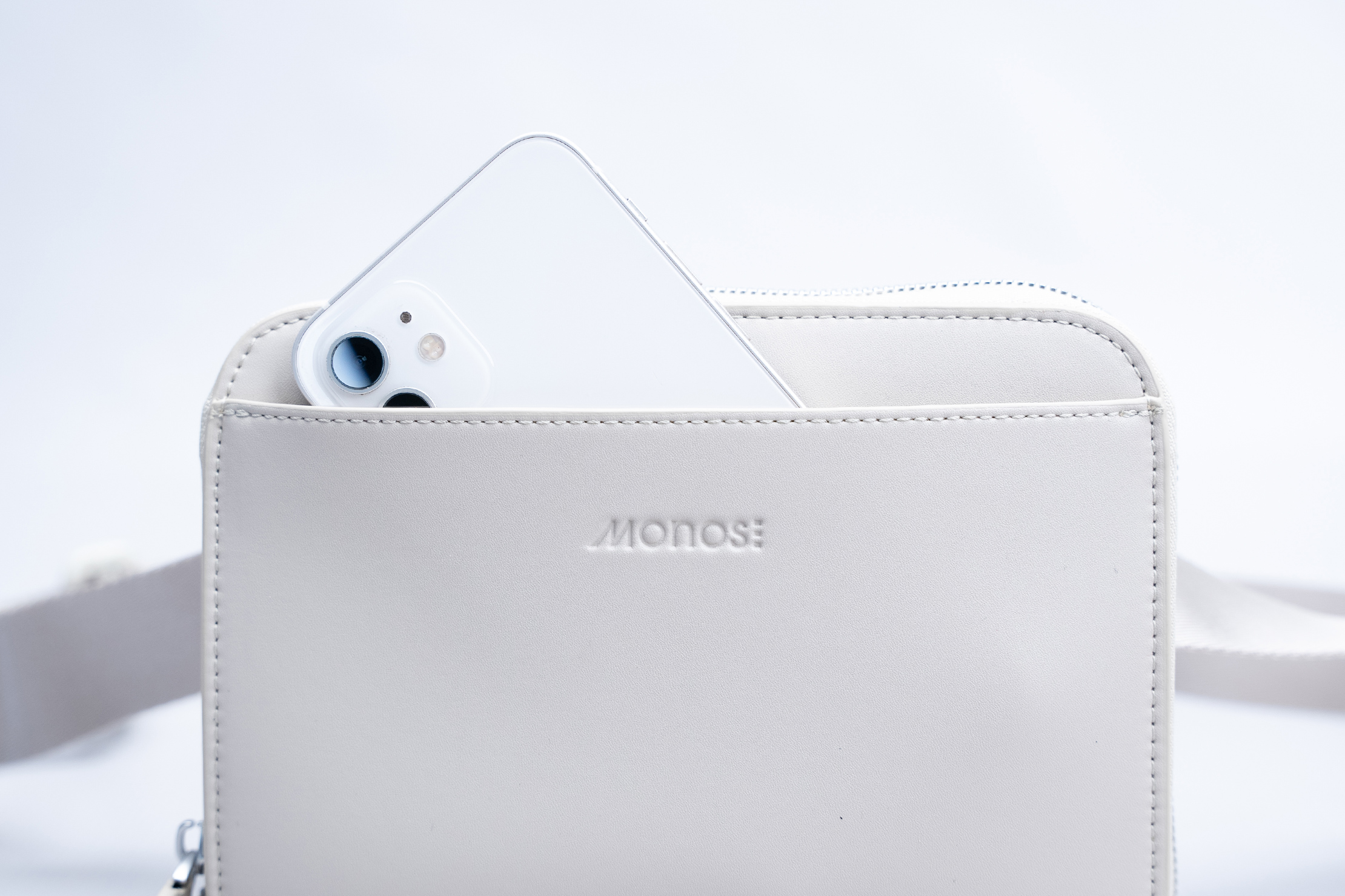 Monos Metro Belt Bag Pocket